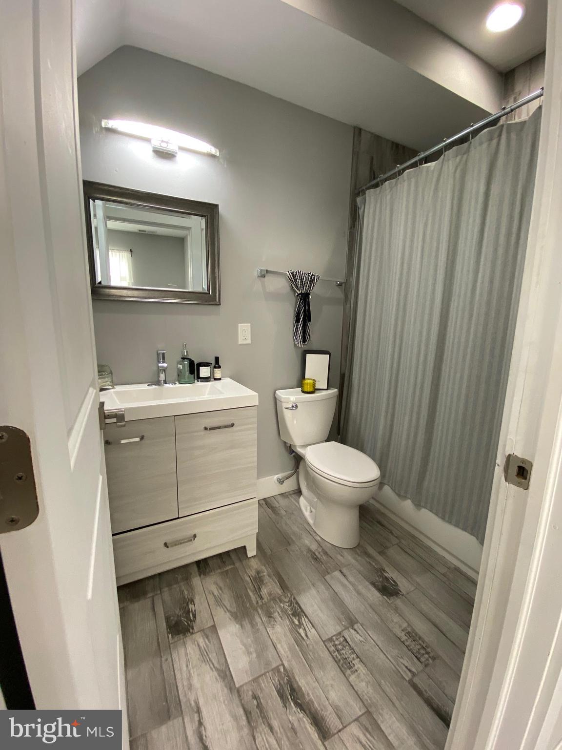 FRANCISVILLE - Residential Lease