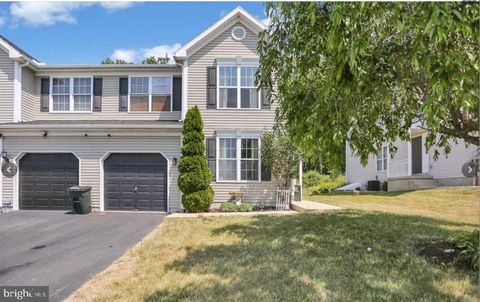 1054 ALEXANDER DRIVE TEMPLE PA 19560