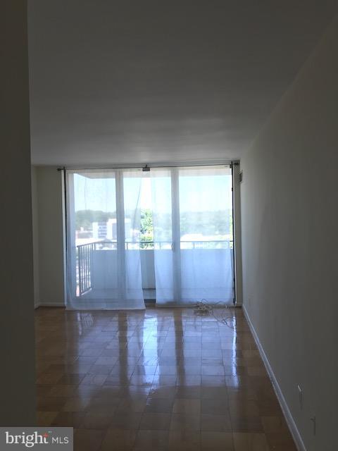 THE KENWOOD - Residential Lease