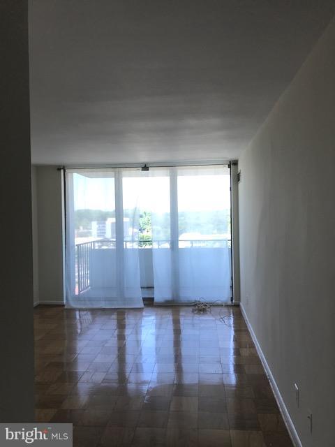 THE KENWOOD - Residential Lease