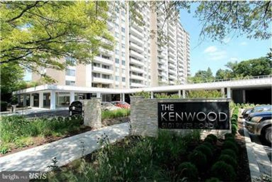 VERY LARGE ONE BEDROOM, ONE FULL BATH CONDO IN NEWLY RENOVATED KENWOOD CONDOMINIUM. FRESHLY PAINTED ALL SPIFFED UP, NEW REFRIGERATOR,  HDWD FLOORS,DOUBLE BALCONY, EXTRA STORAGE AND GARAGE PARKING AND ALL UTILITIES INCLUDED IN RENT.GREAT LOCATION NEAR CRESCENT TRAIL, METRO ,BUS IN FRONT TEXT AGENT WITH ?