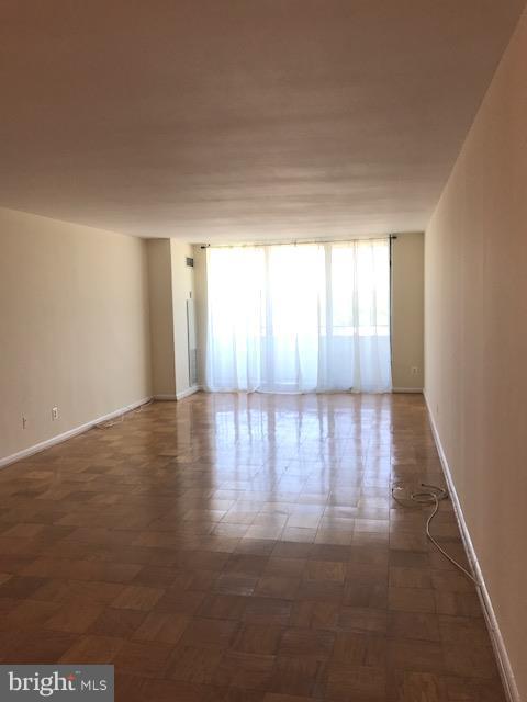 THE KENWOOD - Residential Lease