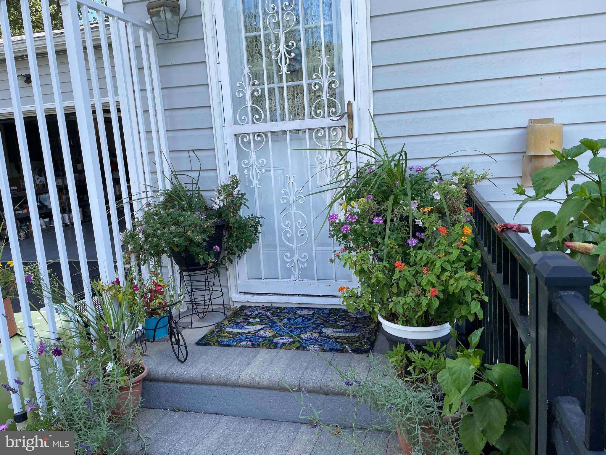 EDGEWOOD PARK - Residential