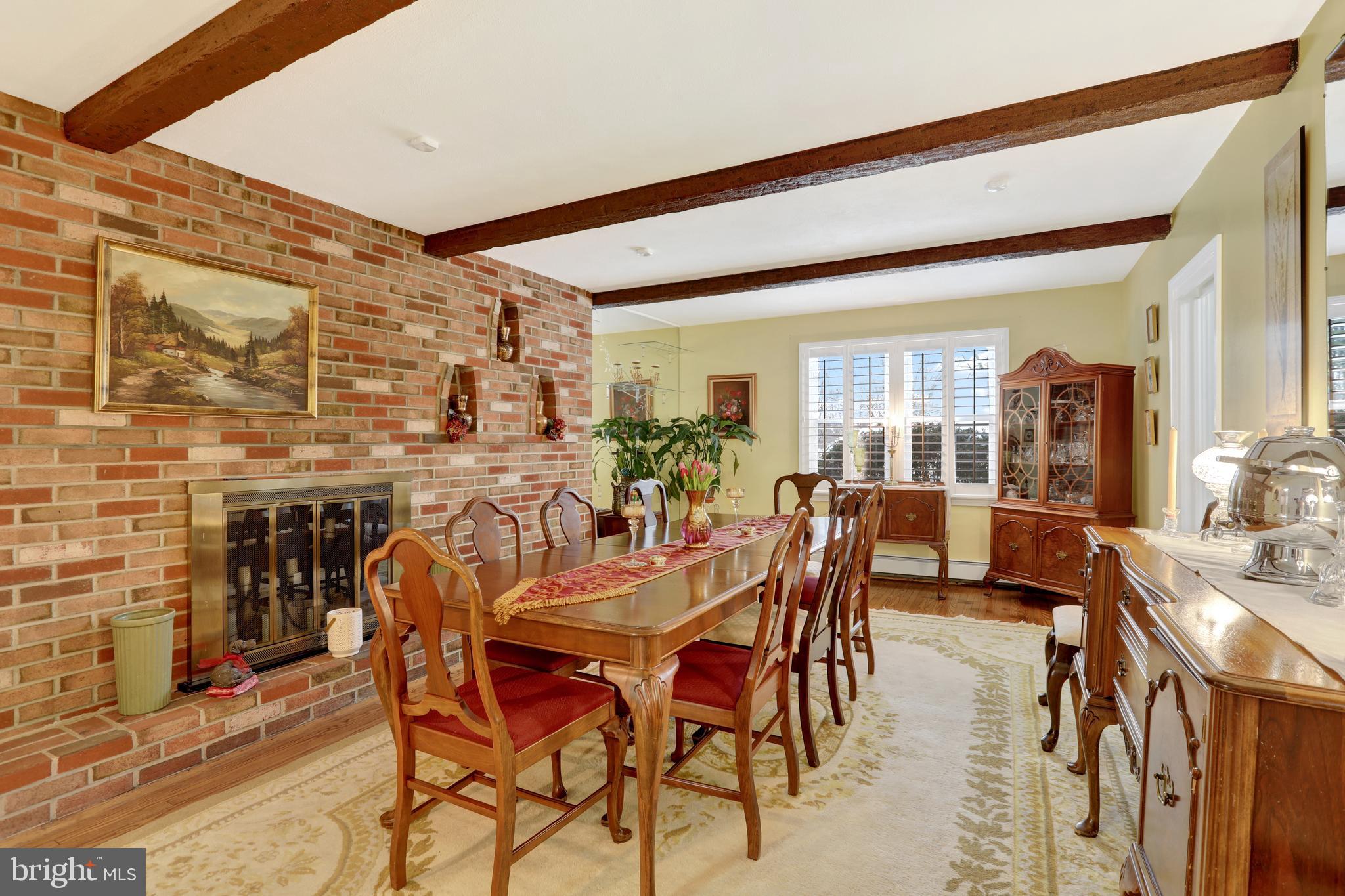 EDGEWOOD PARK - Residential