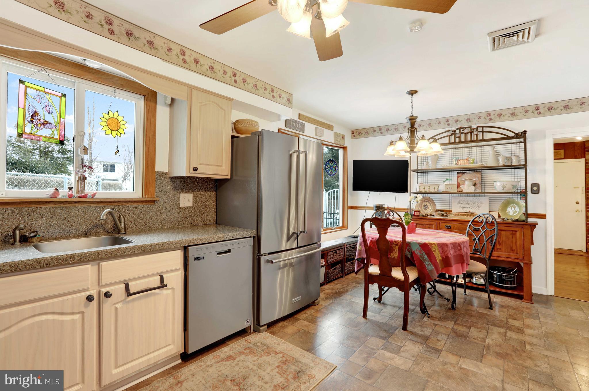 EDGEWOOD PARK - Residential