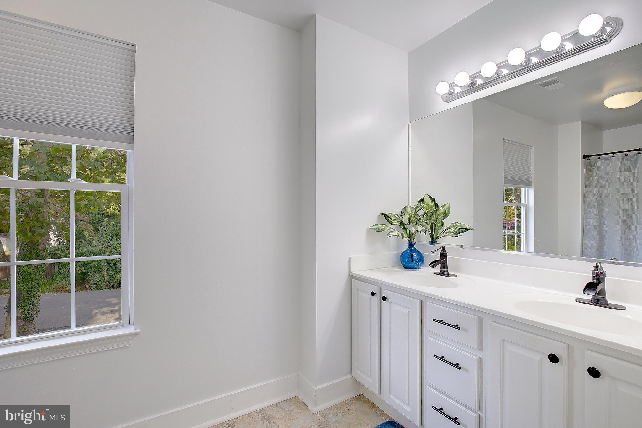 LOCH HAVEN - Residential