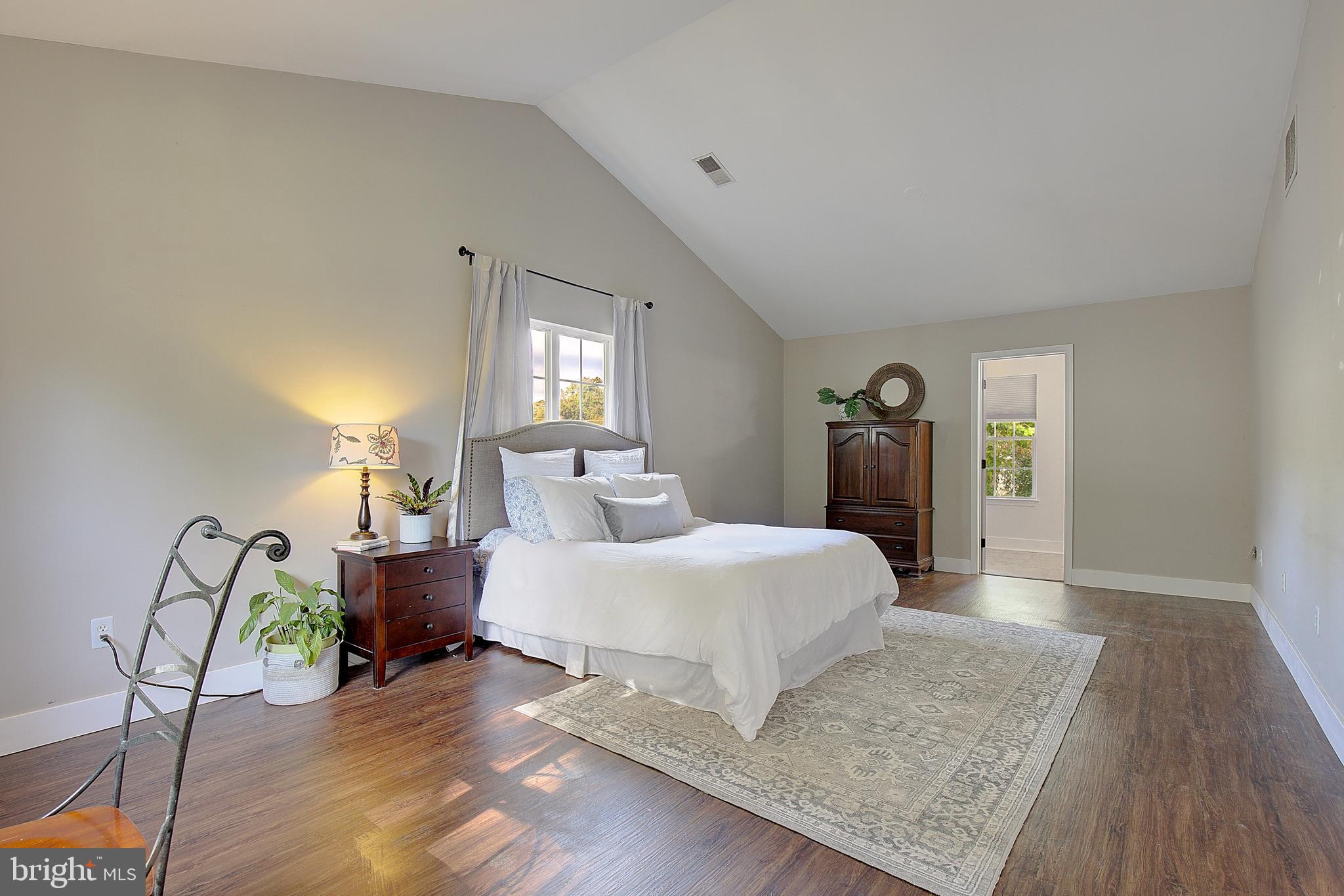 LOCH HAVEN - Residential