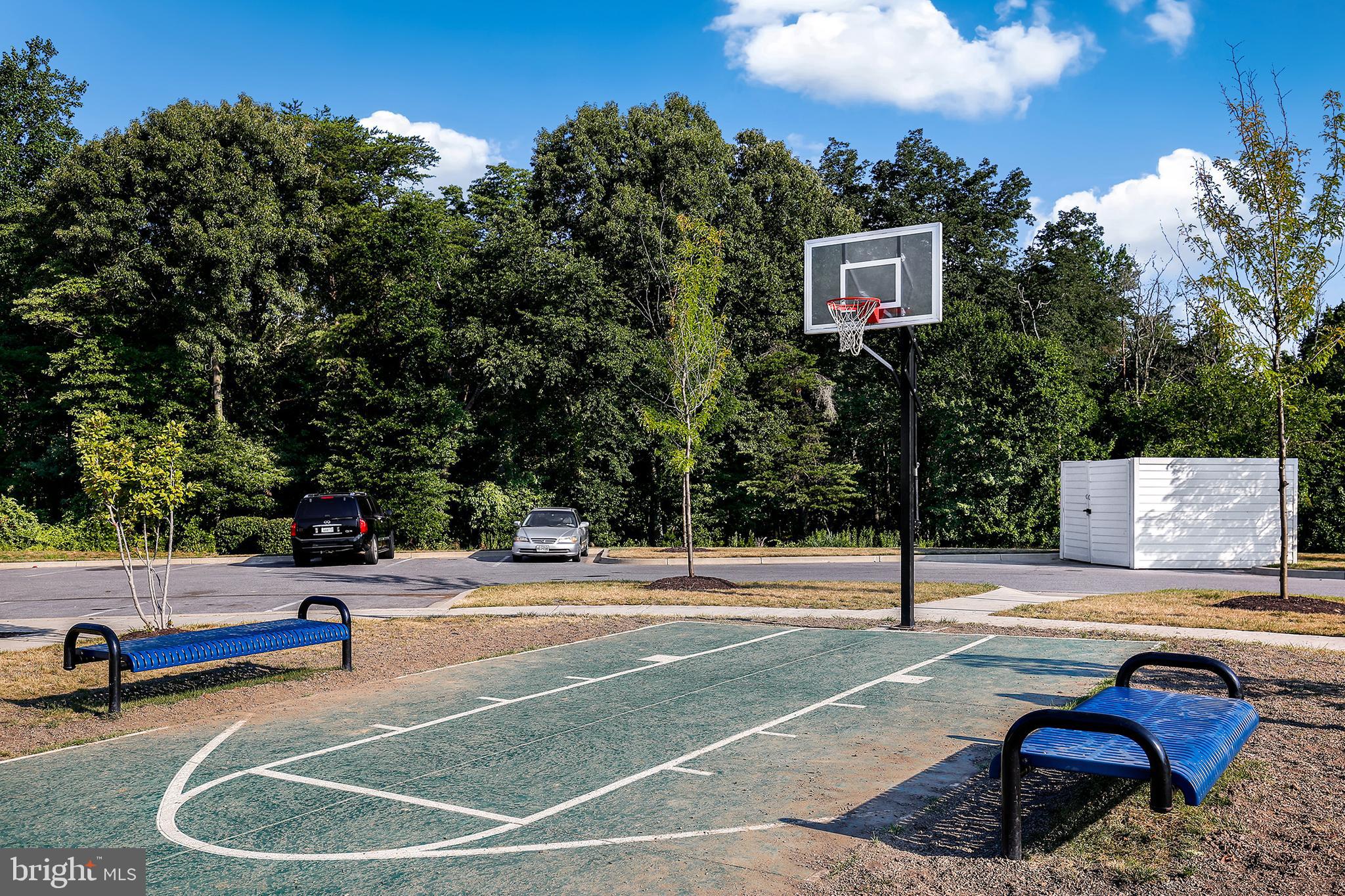 CREEKSIDE VILLAGE AT TANYARD SPRINGS - Residential