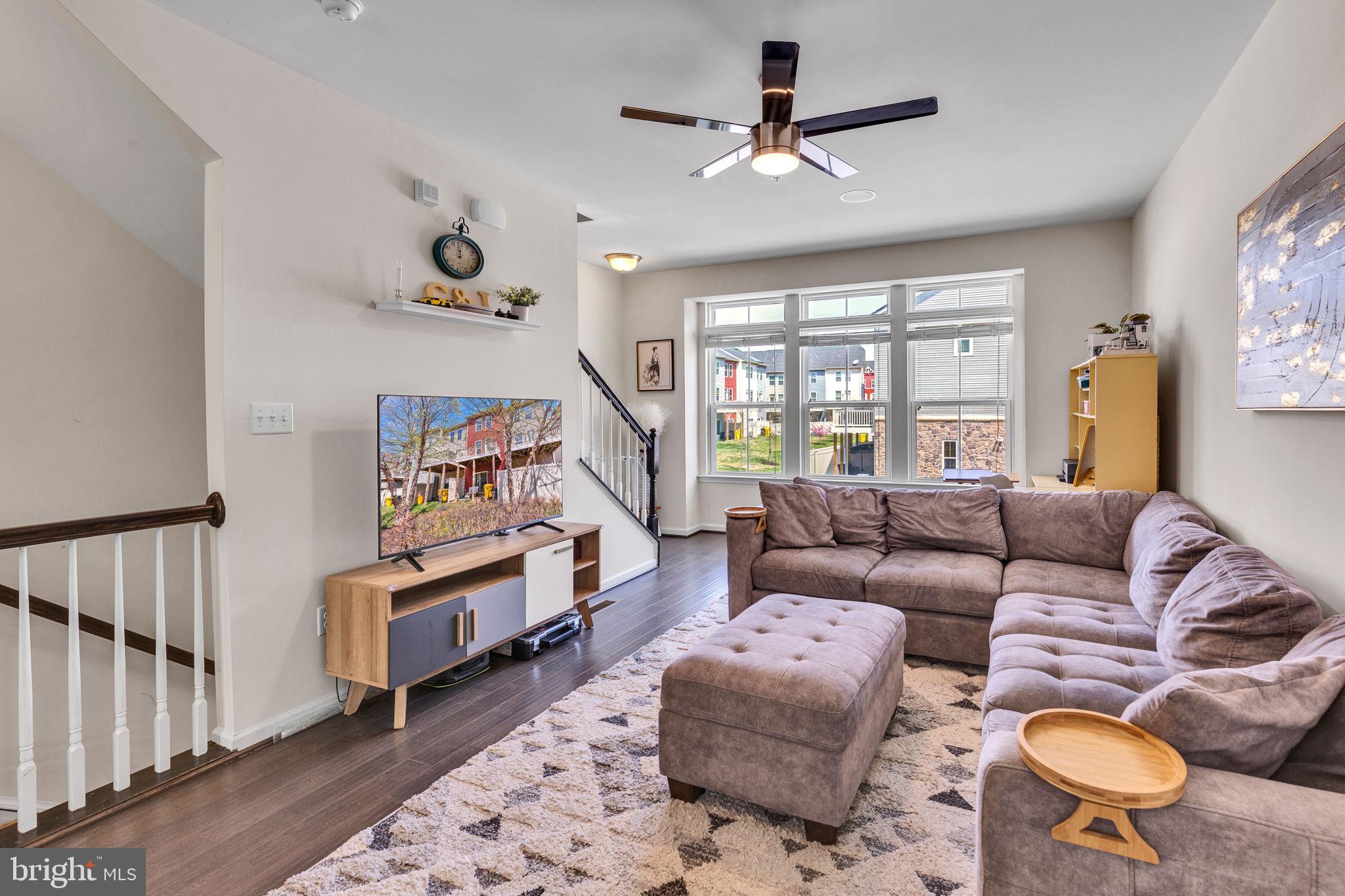 CREEKSIDE VILLAGE AT TANYARD SPRINGS - Residential