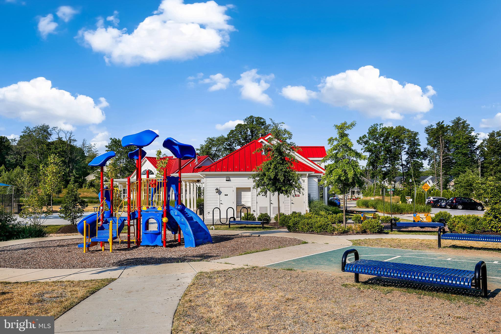 CREEKSIDE VILLAGE AT TANYARD SPRINGS - Residential