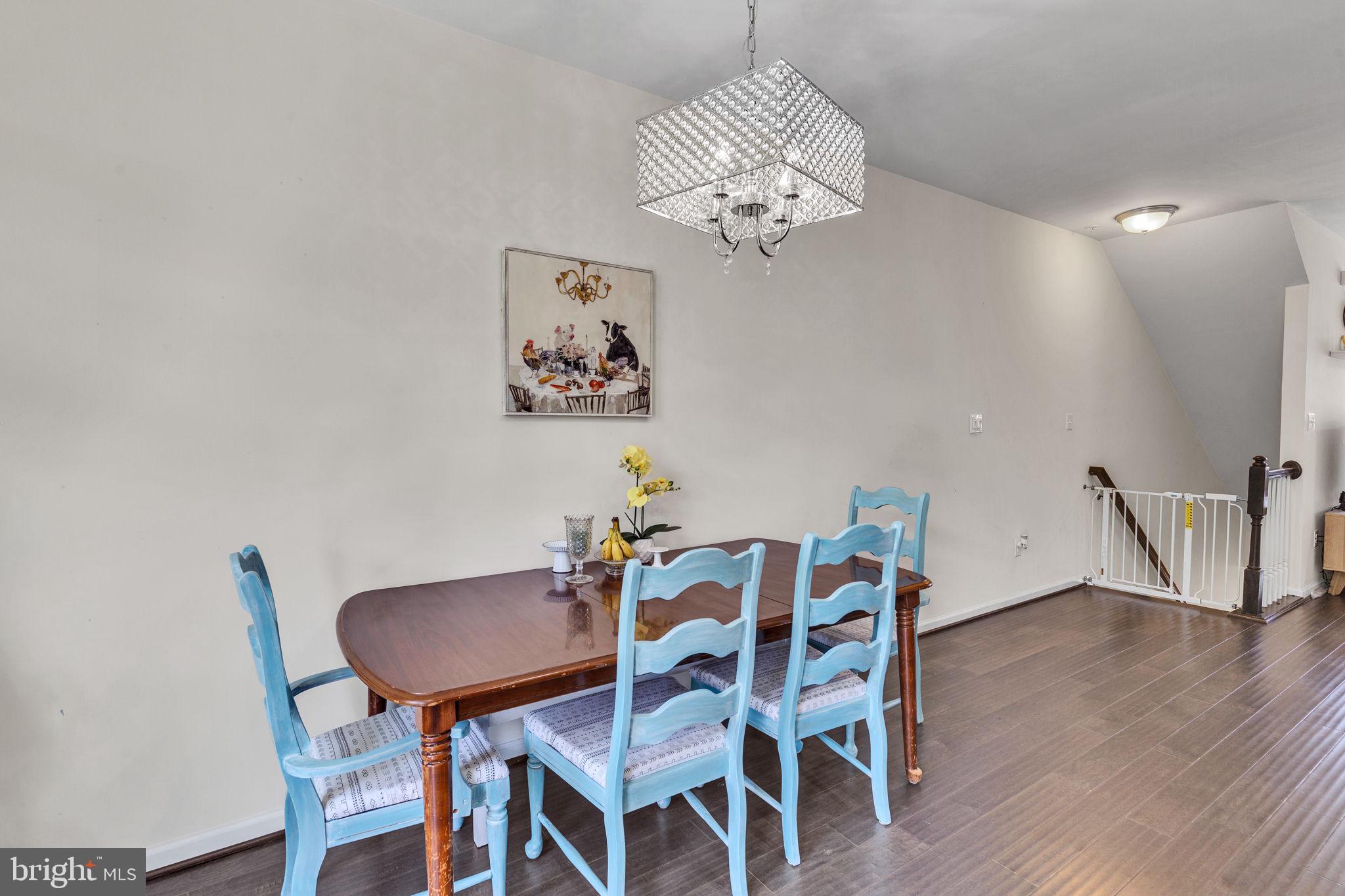 CREEKSIDE VILLAGE AT TANYARD SPRINGS - Residential