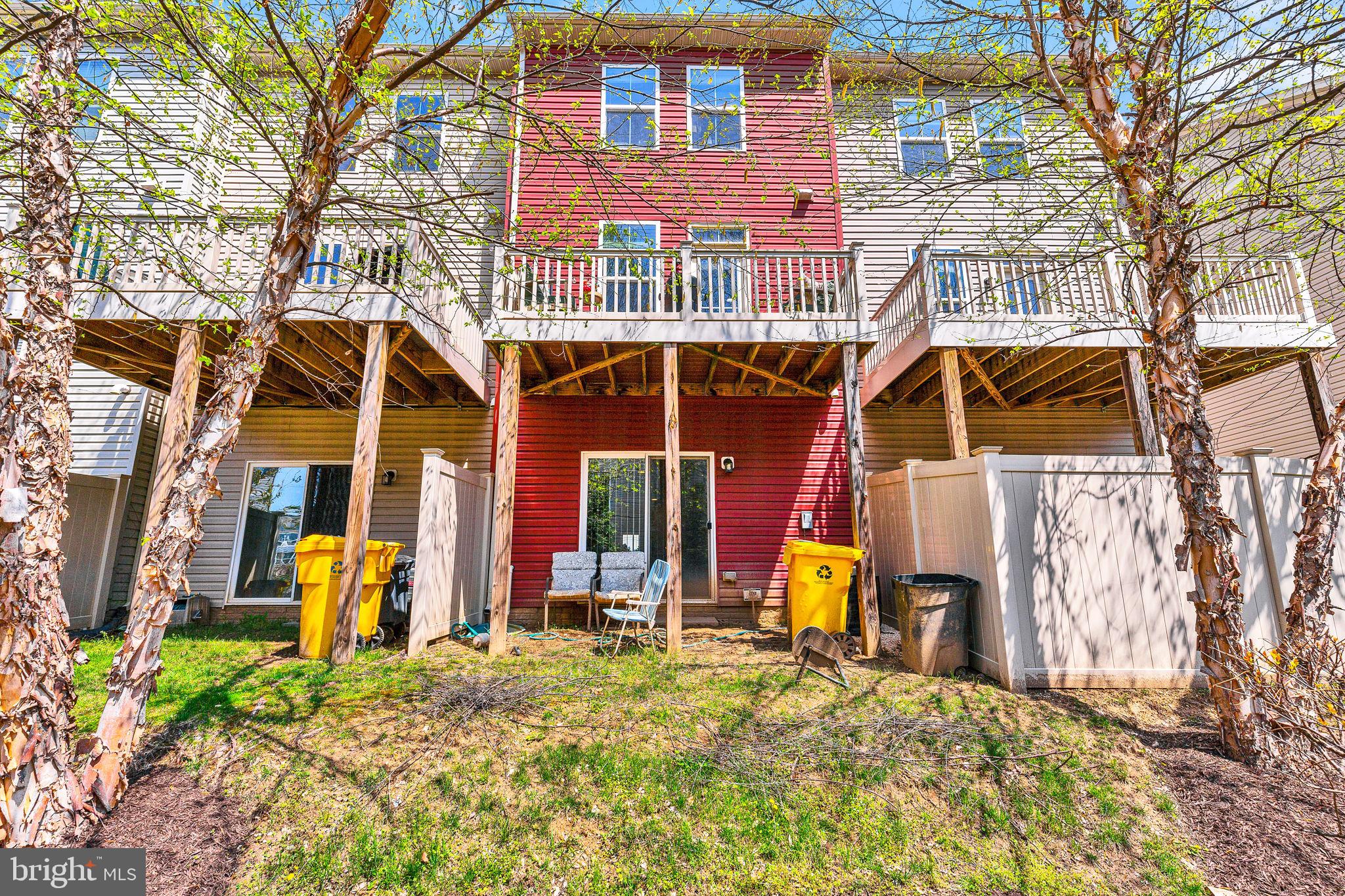 CREEKSIDE VILLAGE AT TANYARD SPRINGS - Residential