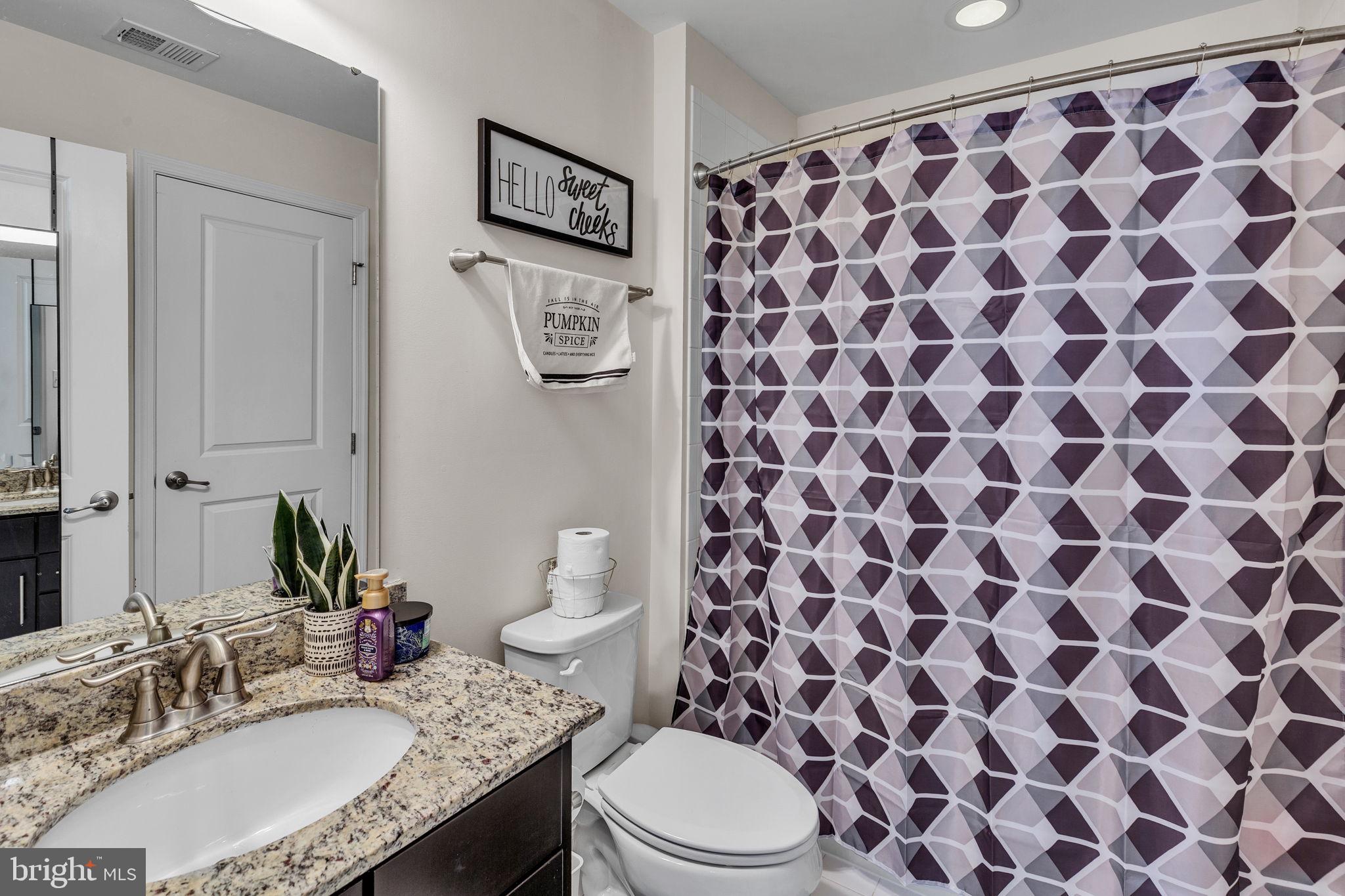 CREEKSIDE VILLAGE AT TANYARD SPRINGS - Residential