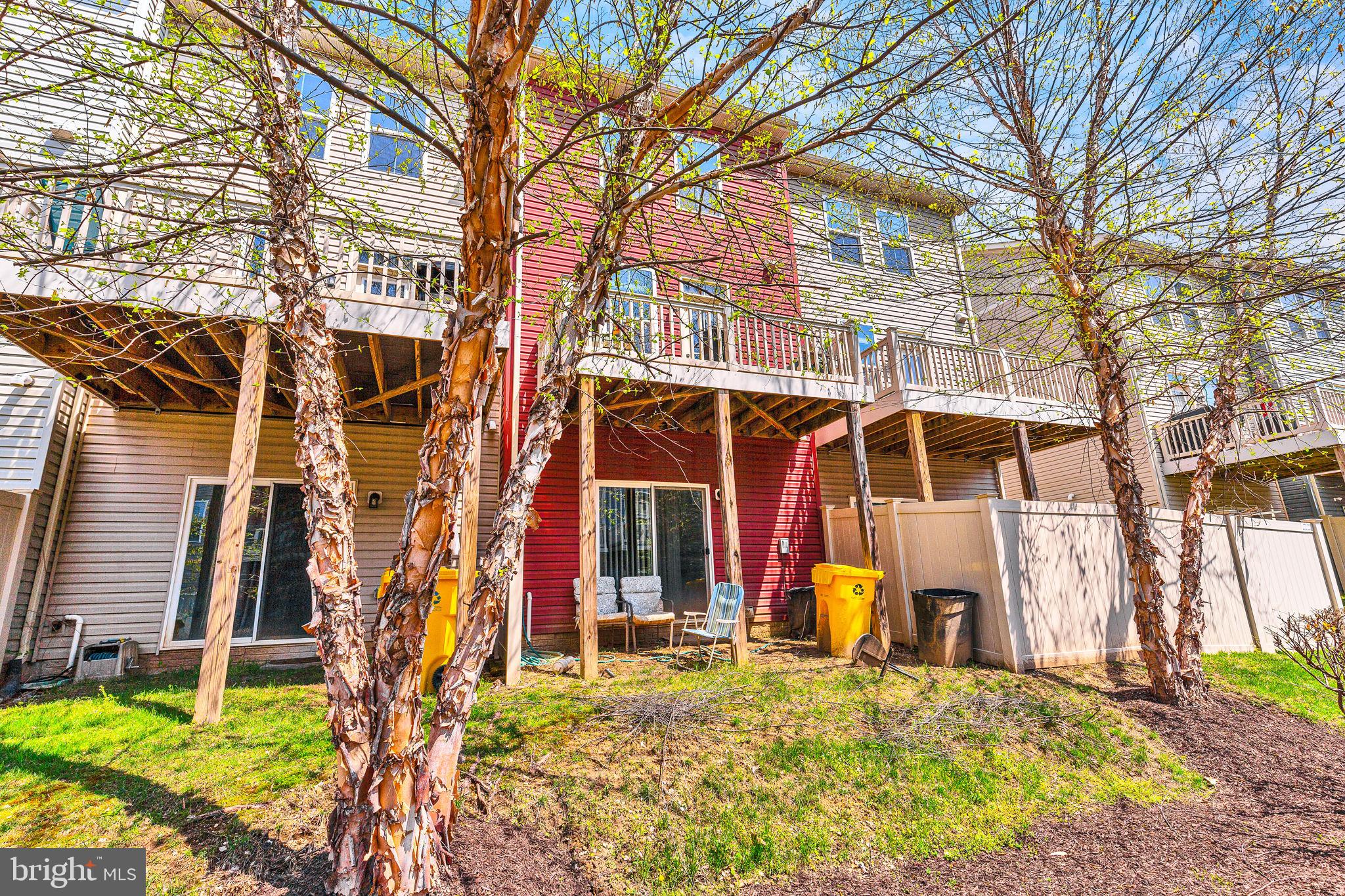 CREEKSIDE VILLAGE AT TANYARD SPRINGS - Residential