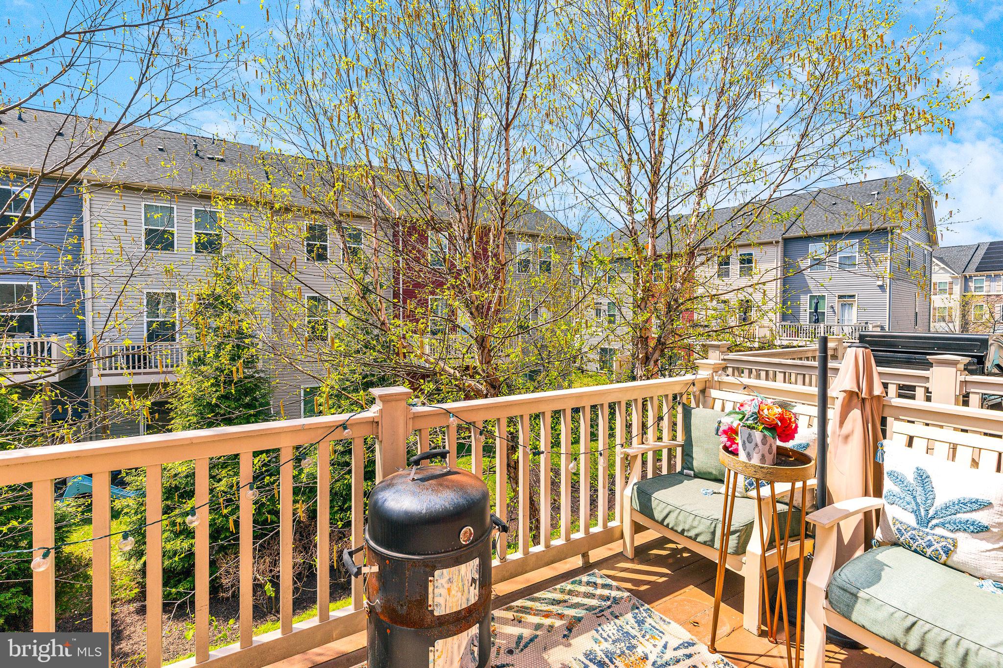 CREEKSIDE VILLAGE AT TANYARD SPRINGS - Residential