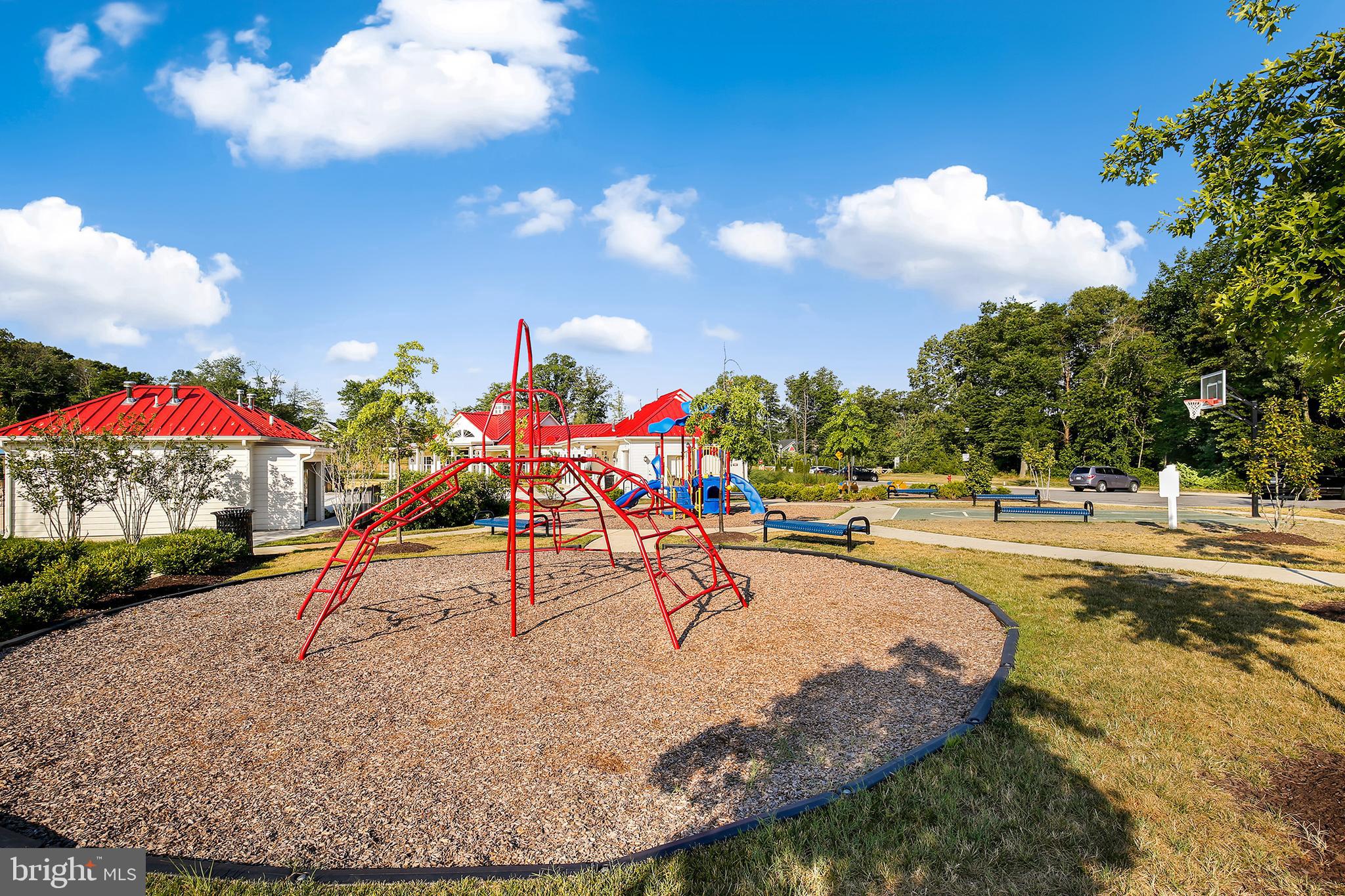 CREEKSIDE VILLAGE AT TANYARD SPRINGS - Residential