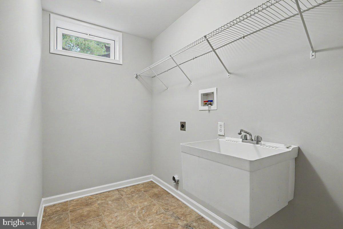 85 BROOKVIEW LANE