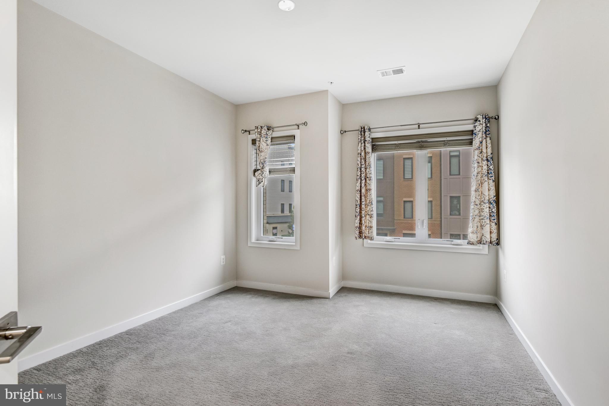 LOUDOUN VALLEY CARLISLE - Residential