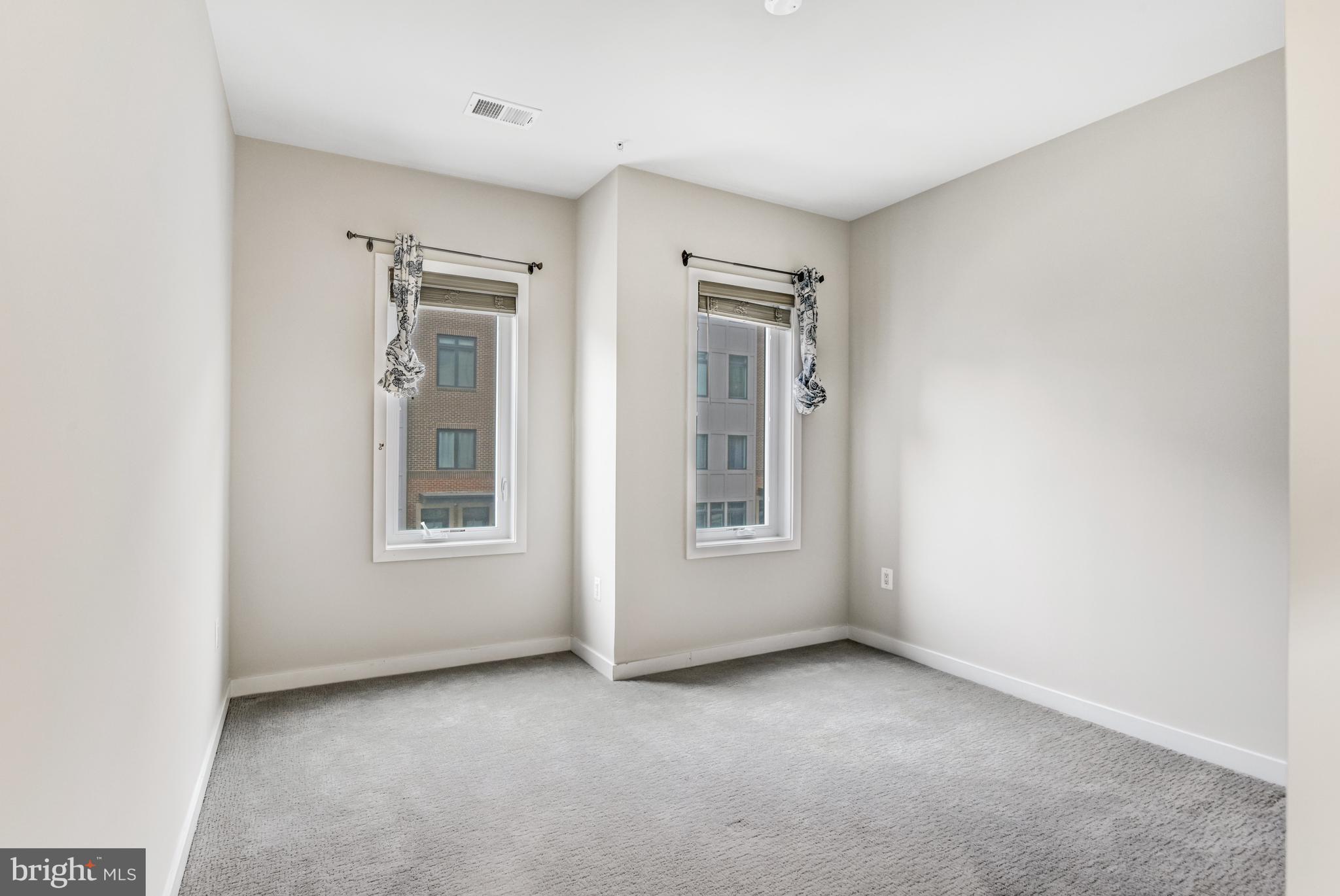 LOUDOUN VALLEY CARLISLE - Residential