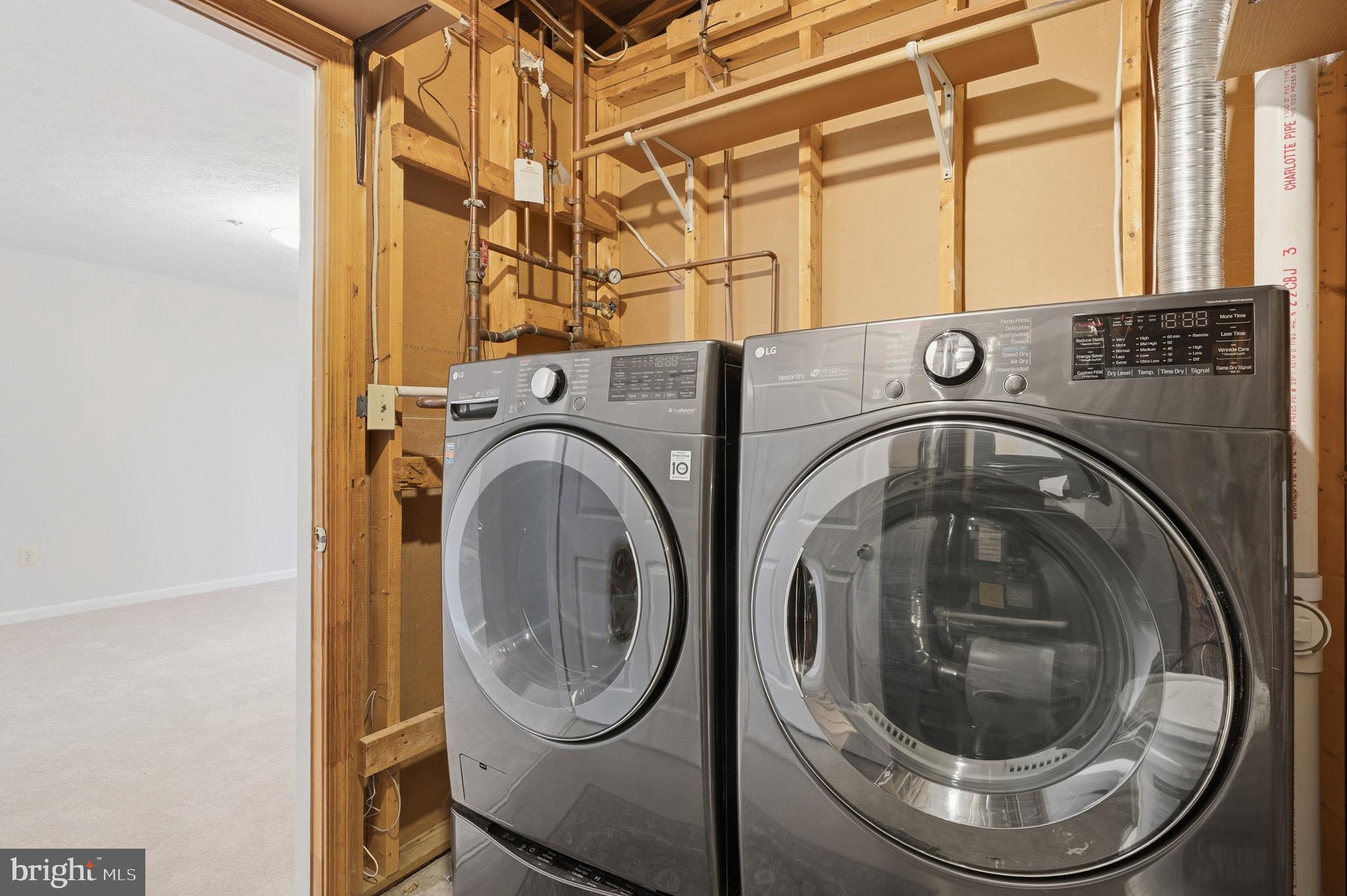 CLINTON DALE TOWNHOUSES - Residential