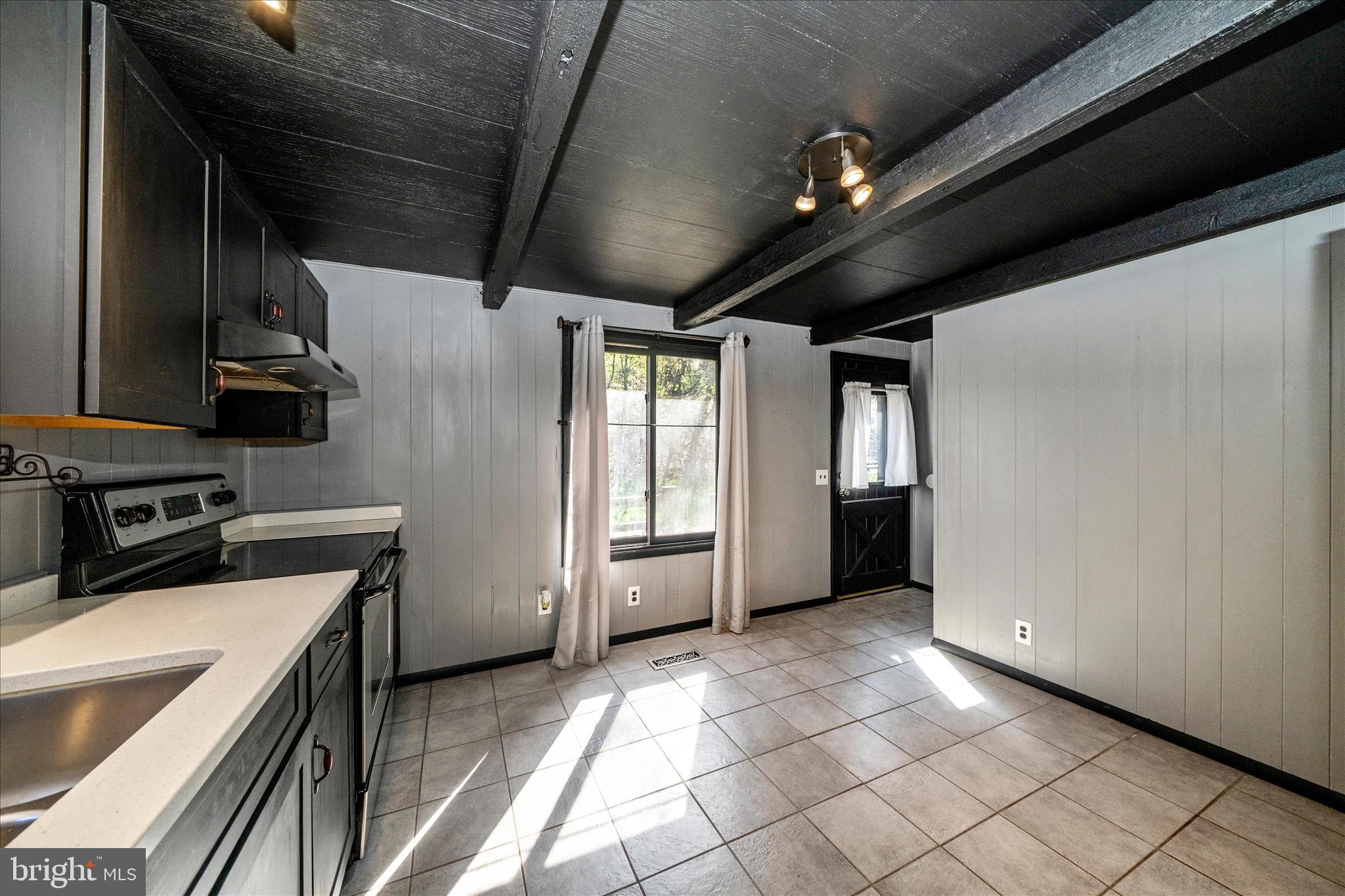 STERNER HEIGHTS - Residential