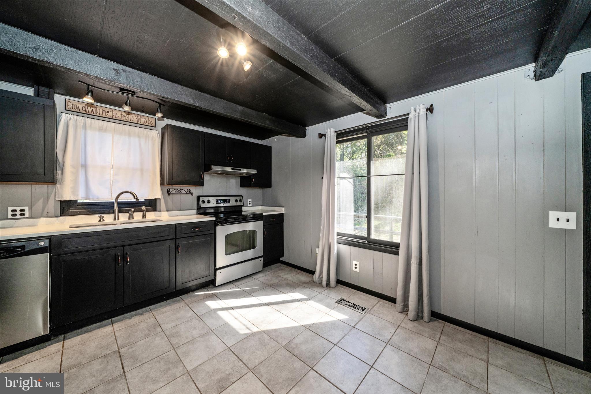 STERNER HEIGHTS - Residential