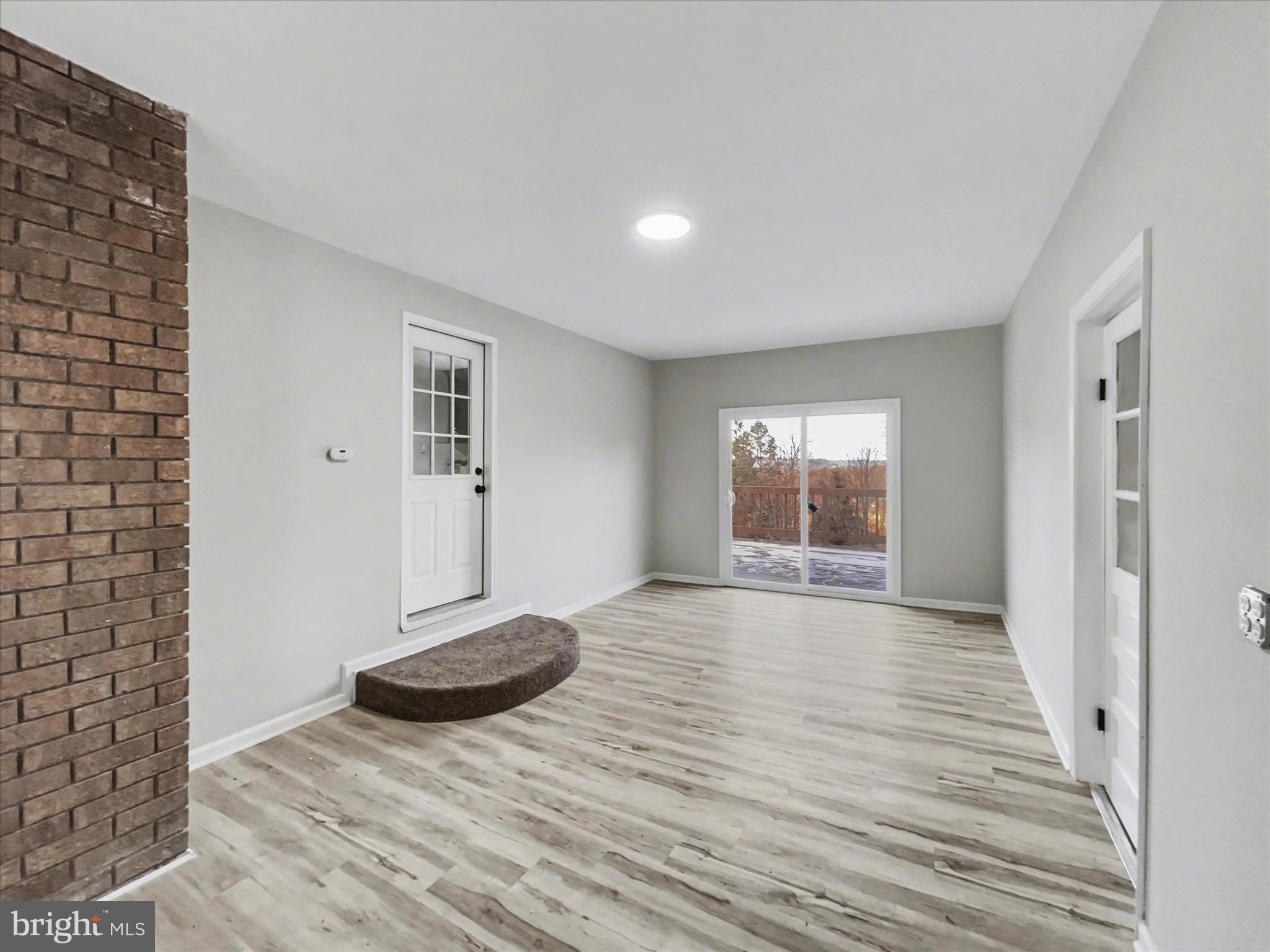 GLENVILLE - Residential