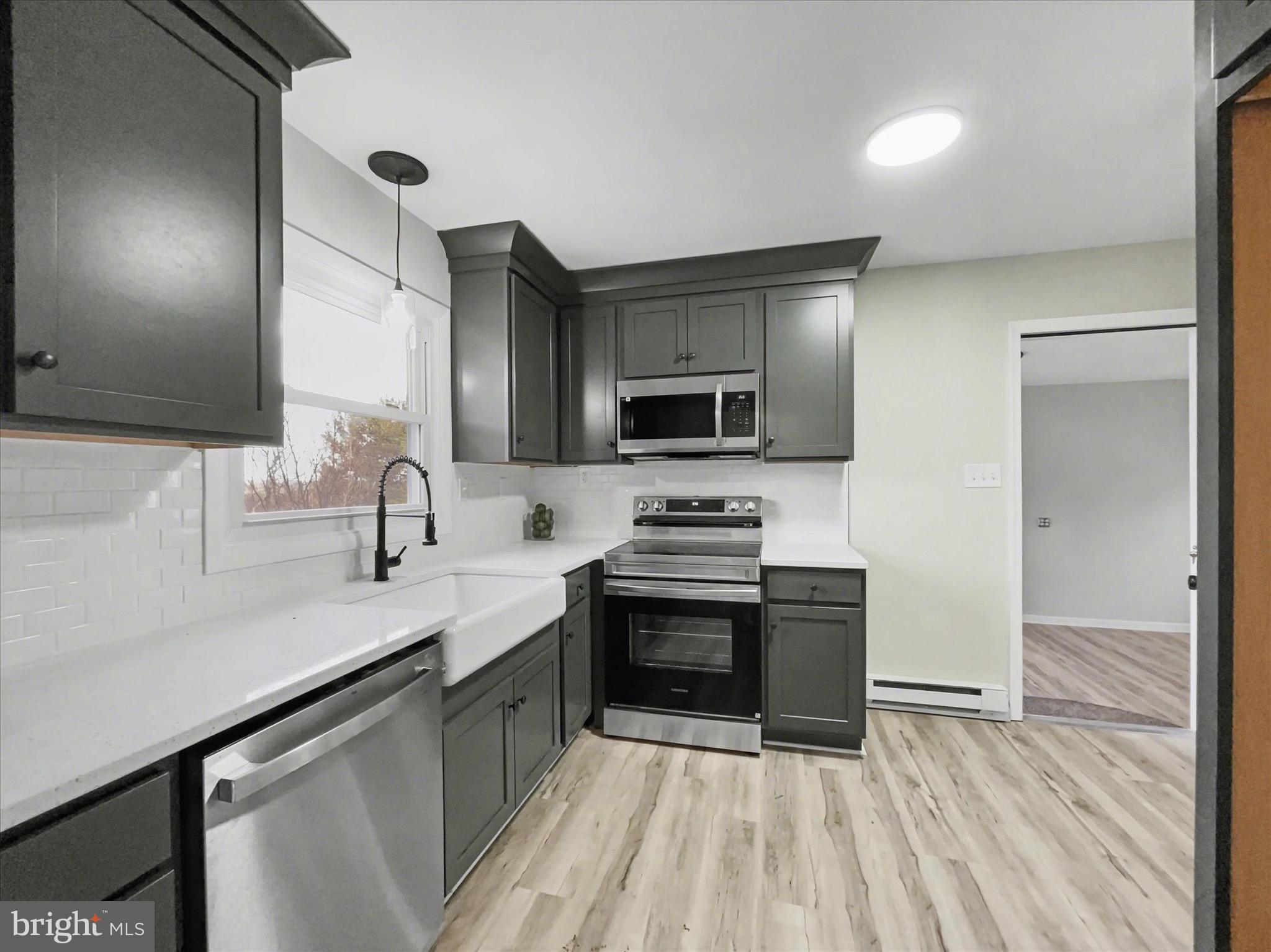 GLENVILLE - Residential