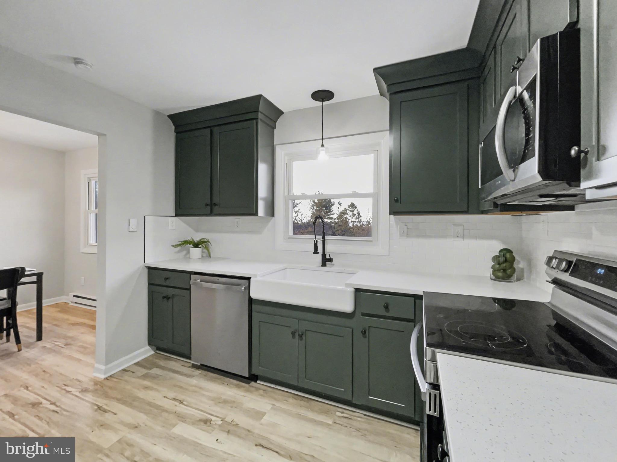 GLENVILLE - Residential