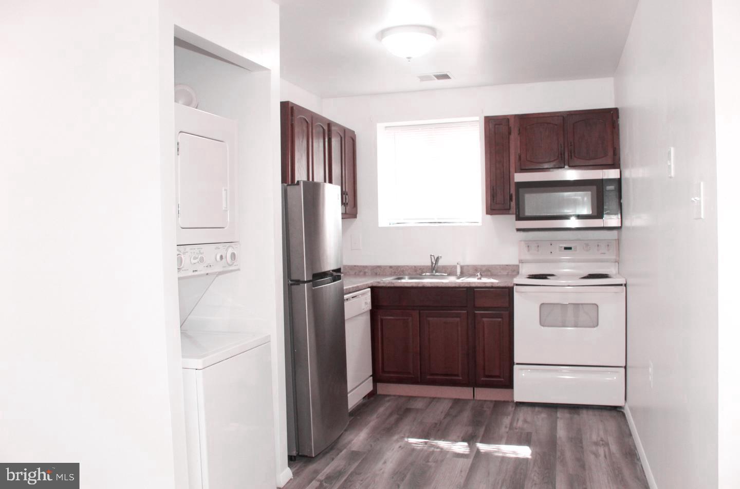 3928 ROLLING ROAD C-1