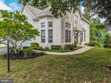 1022 RIVERVIEW LANE CONSHOHOCKEN PA 19428