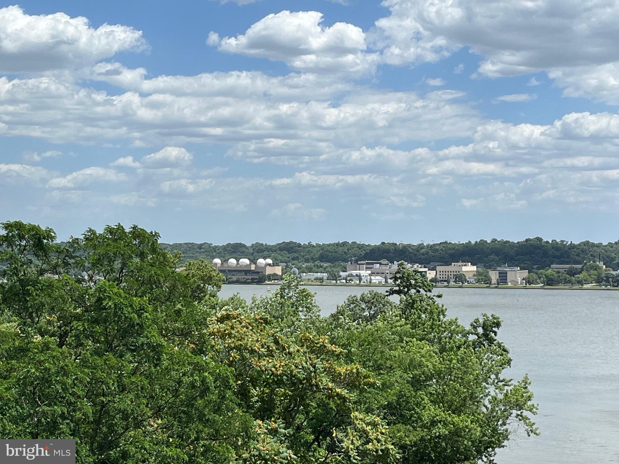 OLD TOWN NORTH - Residential Lease