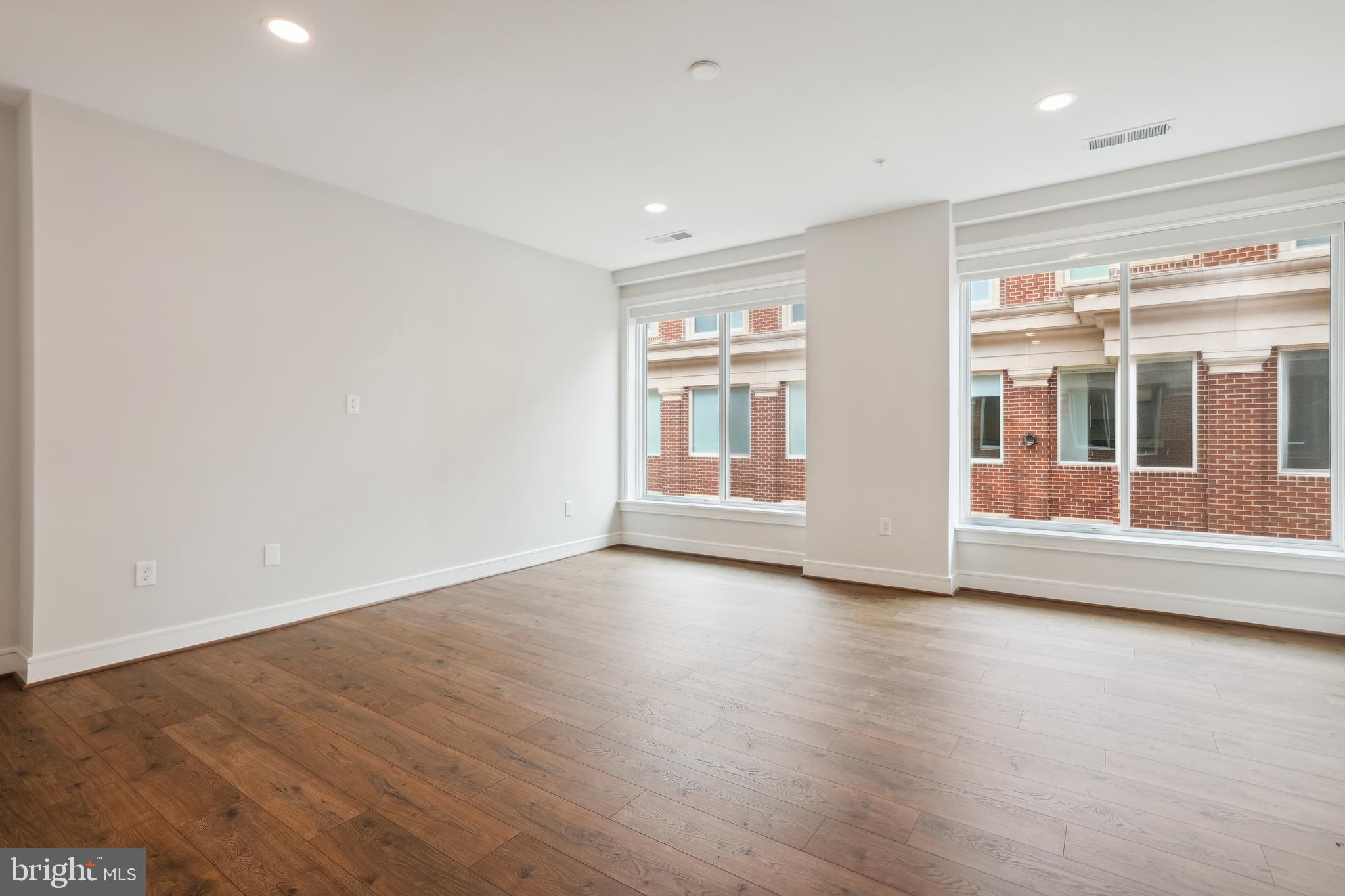 OLD TOWN NORTH - Residential Lease