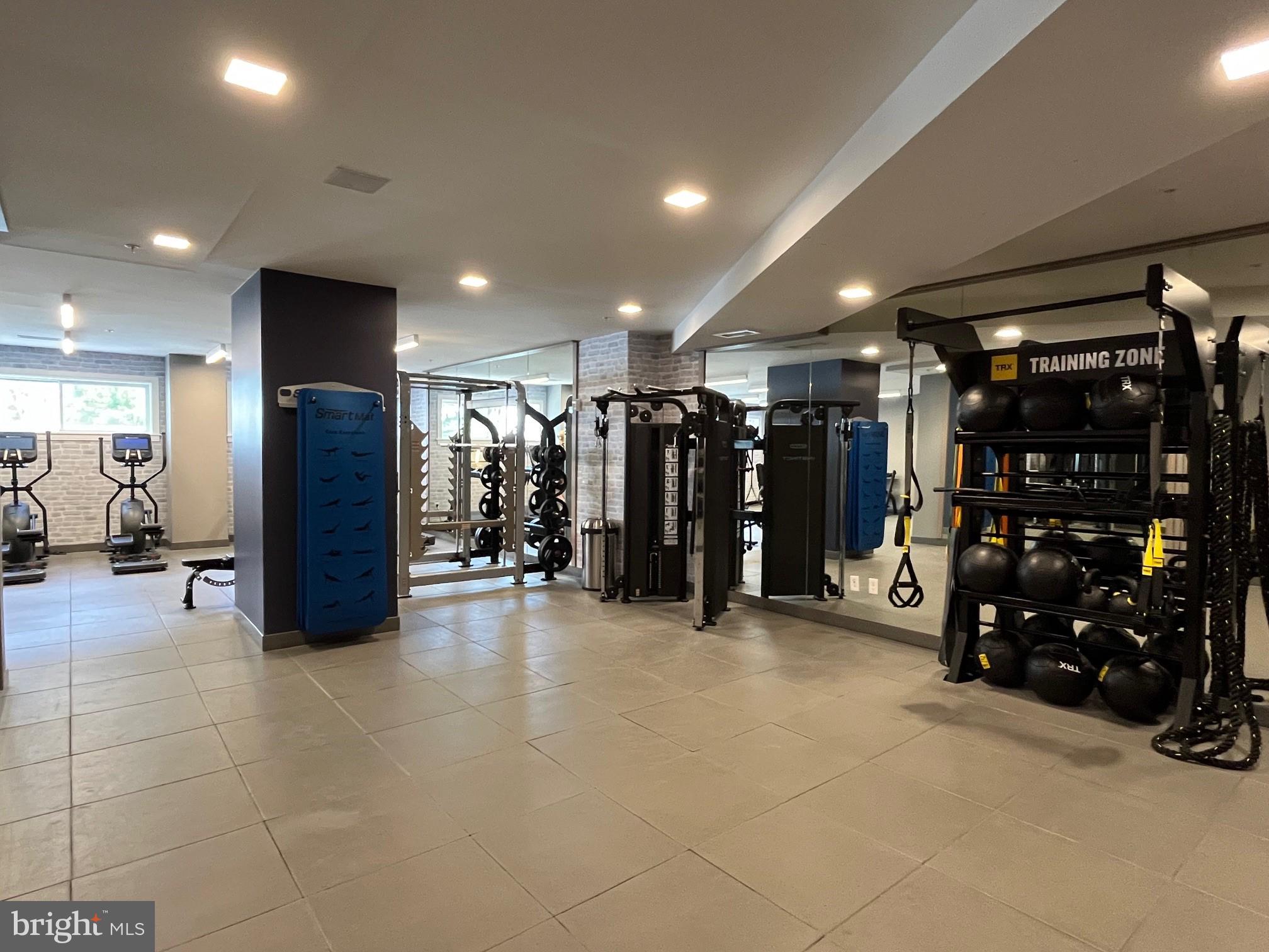 OLD TOWN NORTH - Residential Lease