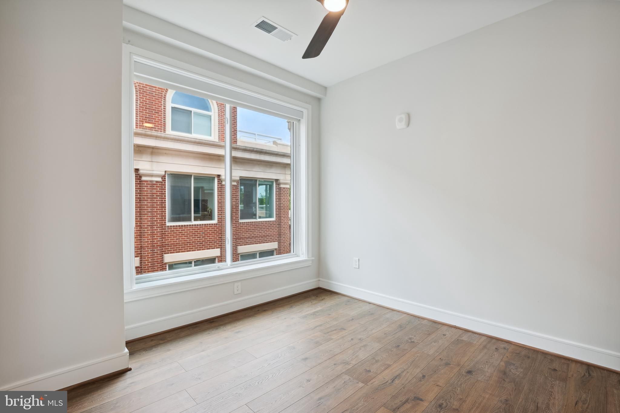 OLD TOWN NORTH - Residential Lease