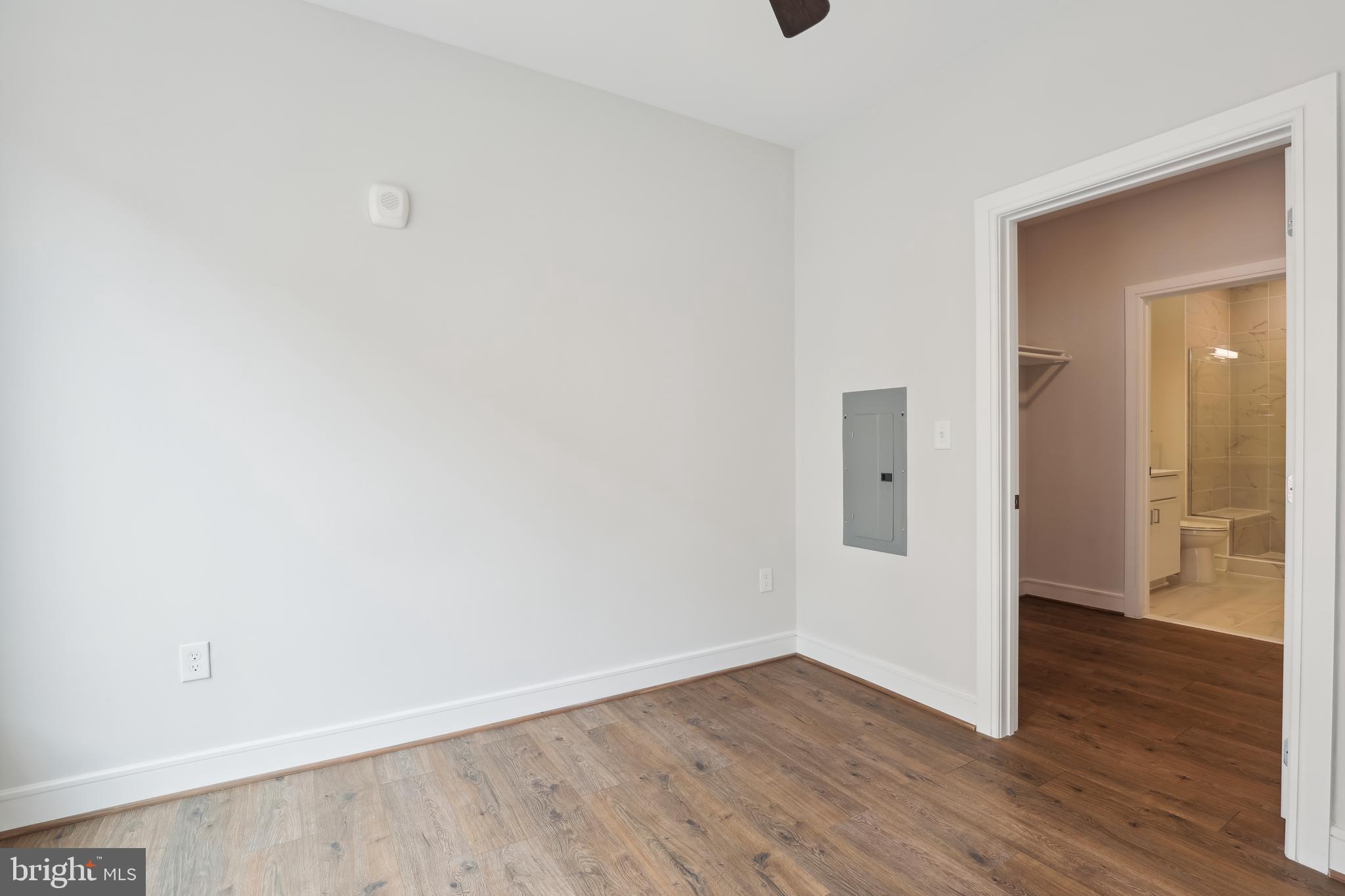 OLD TOWN NORTH - Residential Lease