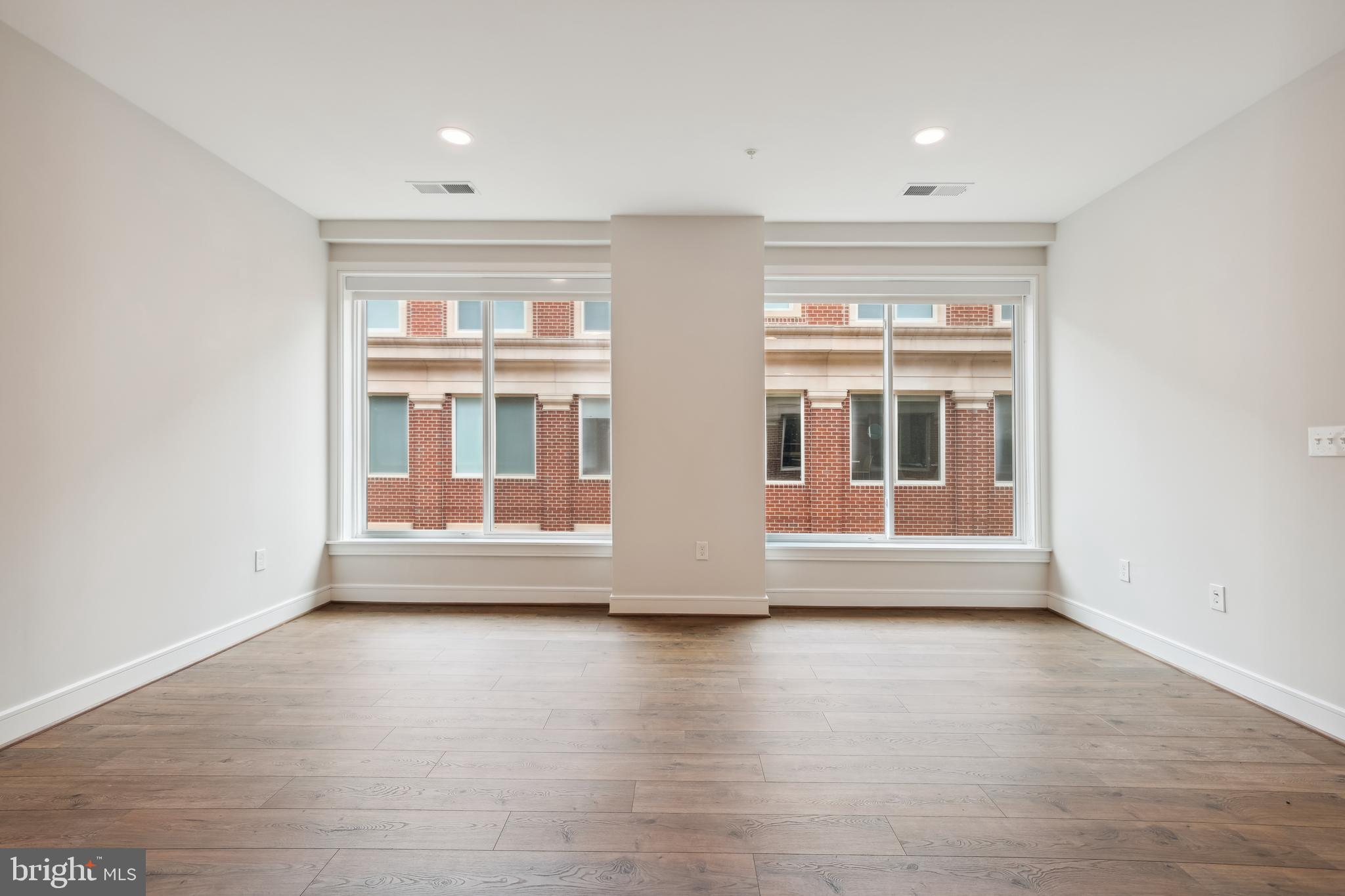 OLD TOWN NORTH - Residential Lease