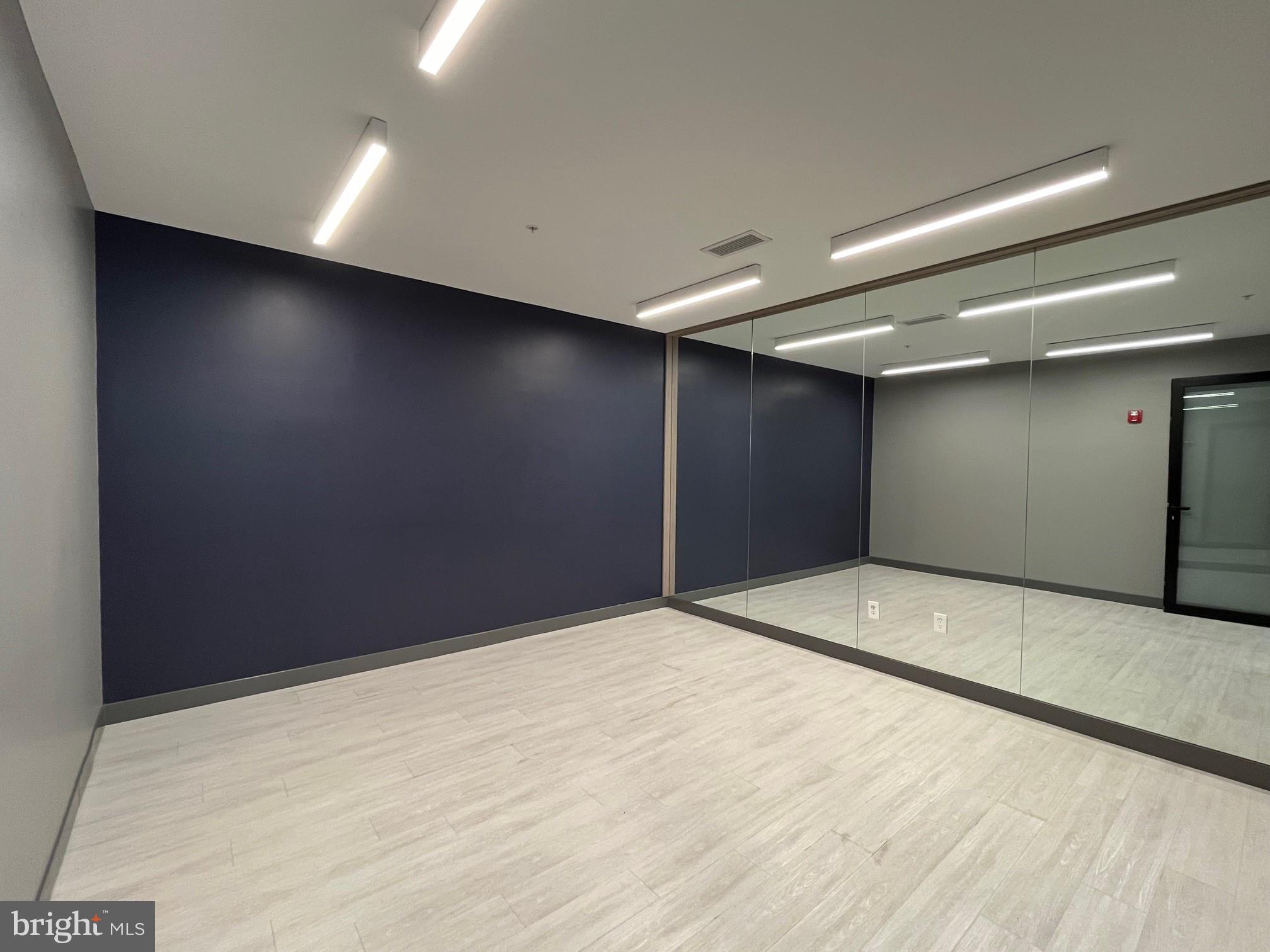 OLD TOWN NORTH - Residential Lease