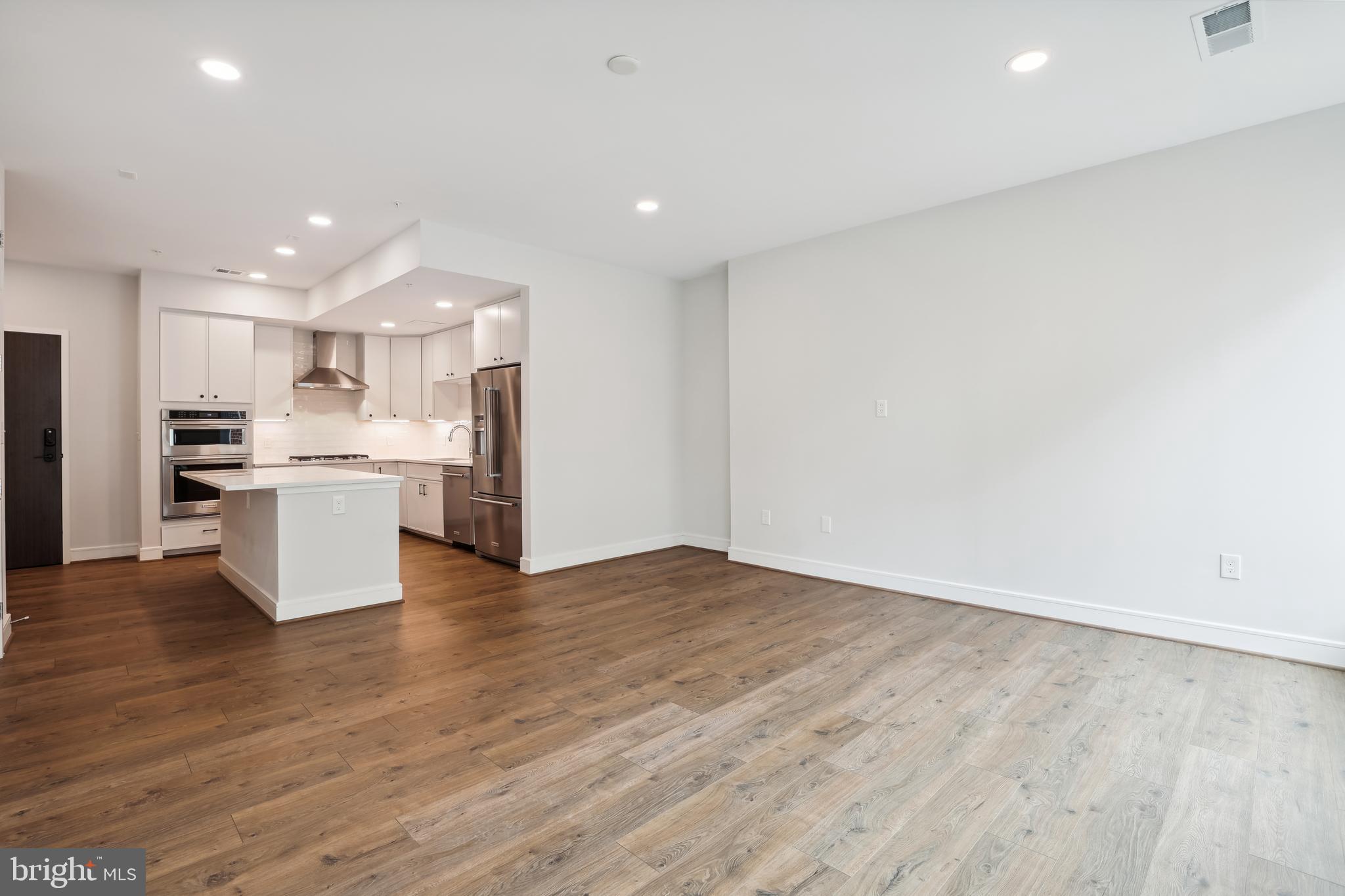 OLD TOWN NORTH - Residential Lease