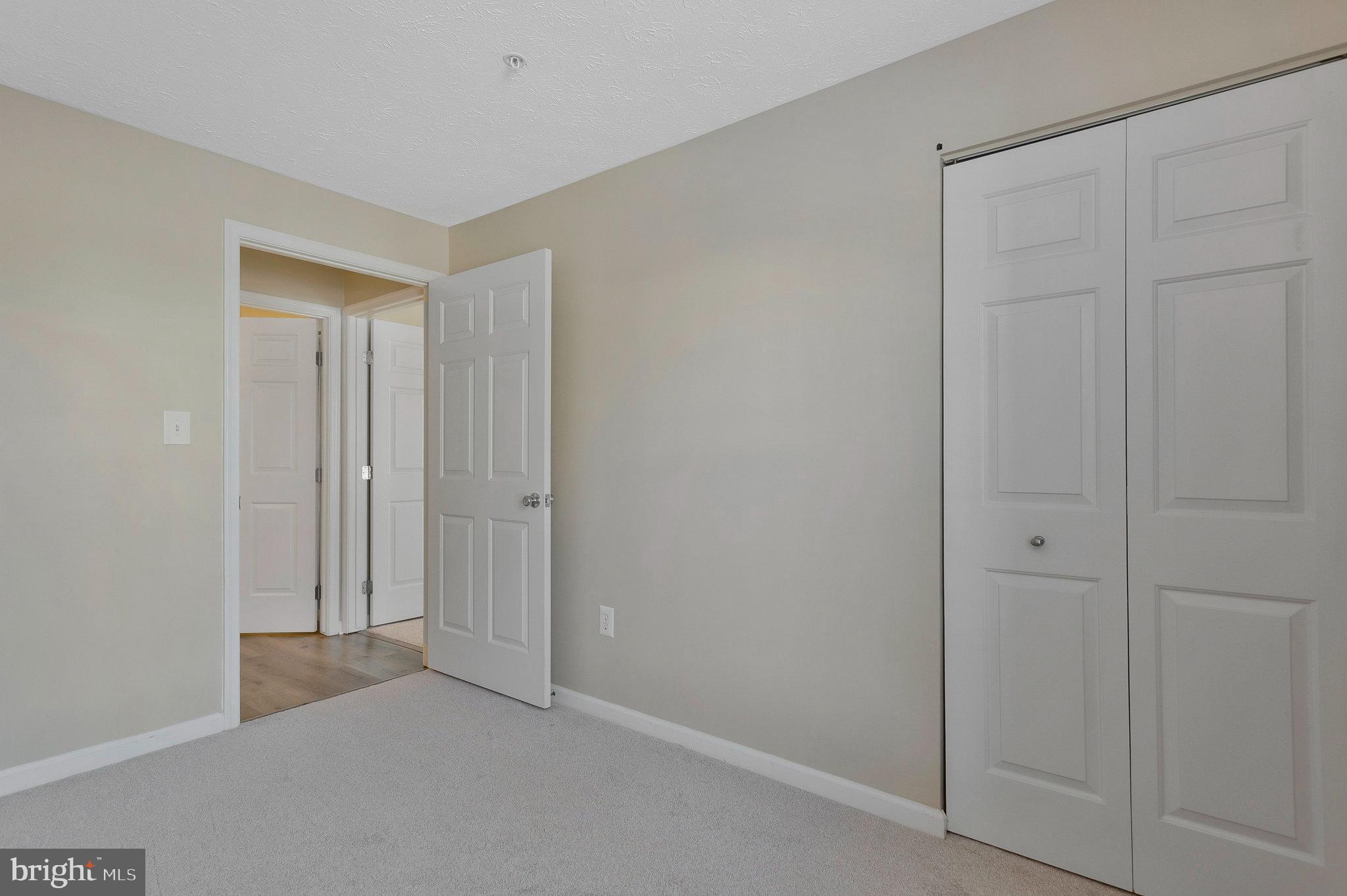 PINEY ORCHARD - Residential