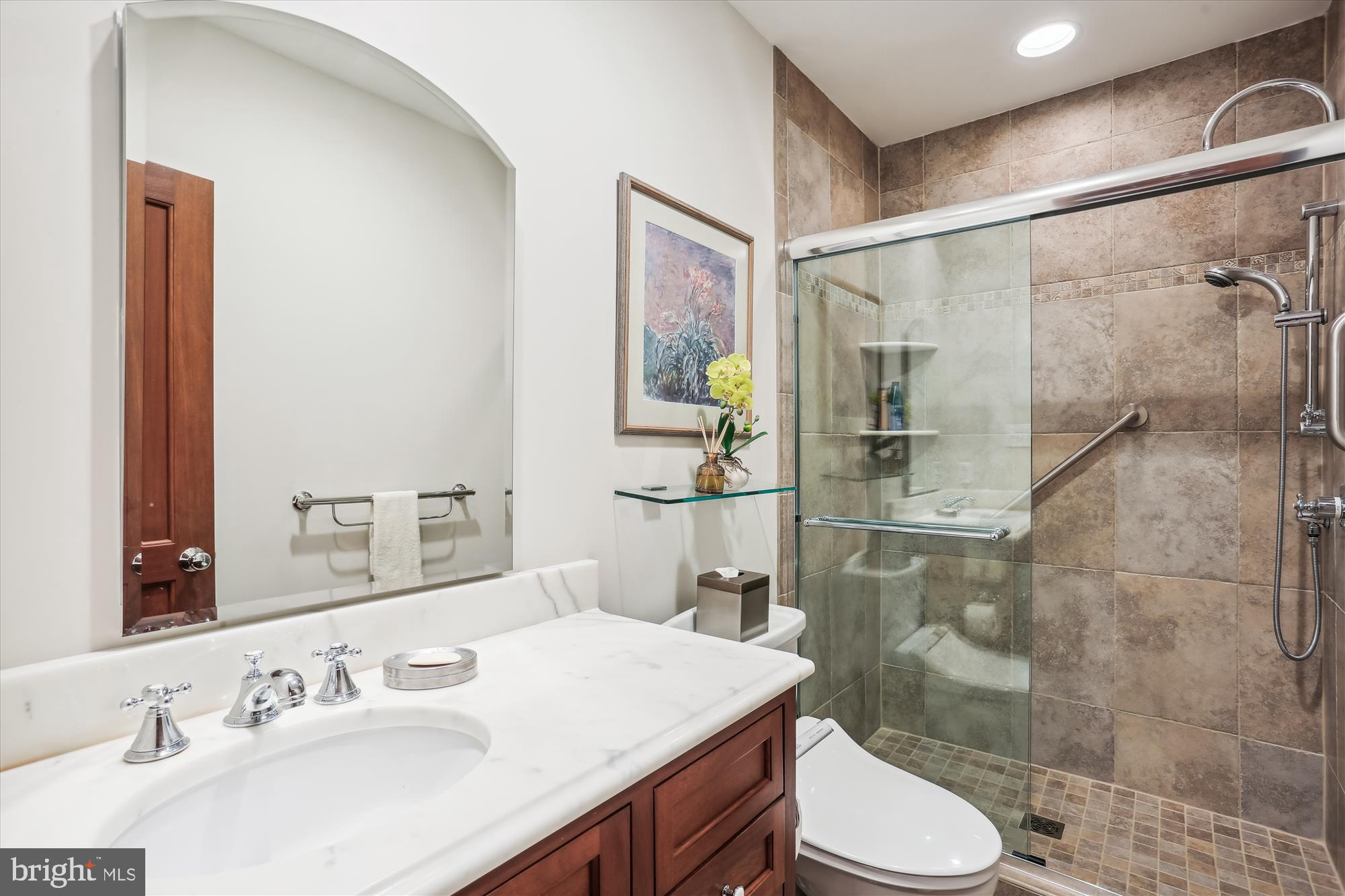 SADDLE RIDGE - Residential