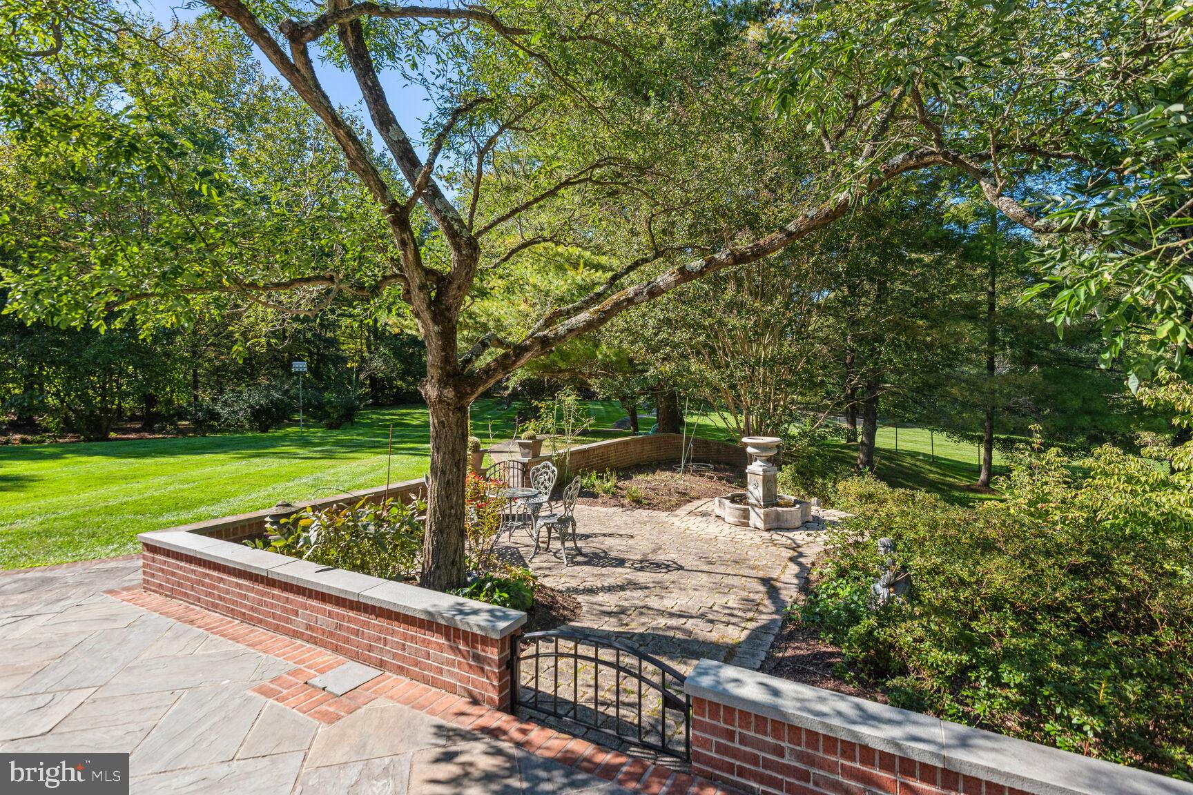 SADDLE RIDGE - Residential