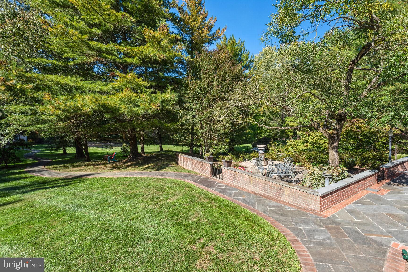 SADDLE RIDGE - Residential