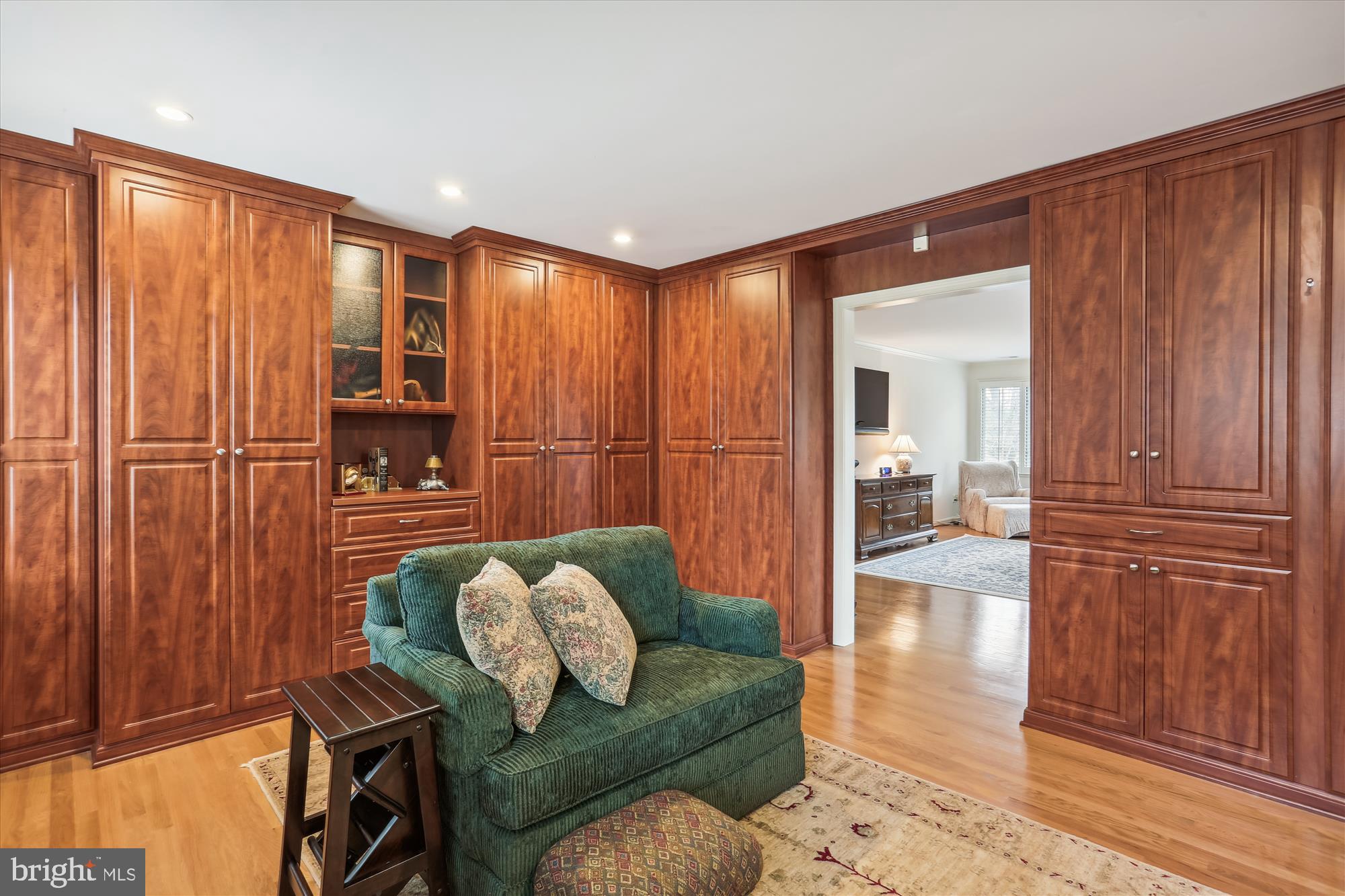 SADDLE RIDGE - Residential