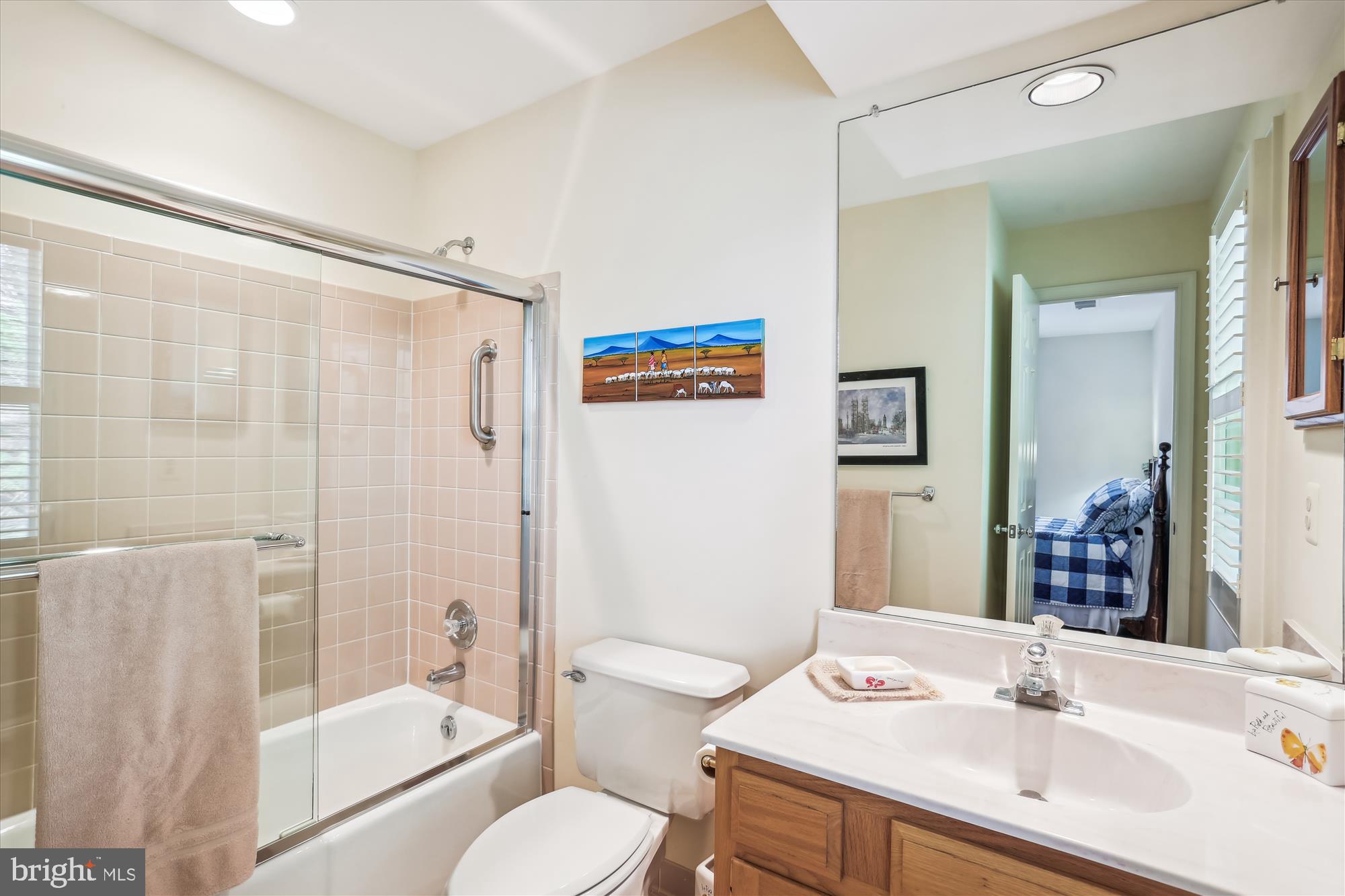 SADDLE RIDGE - Residential