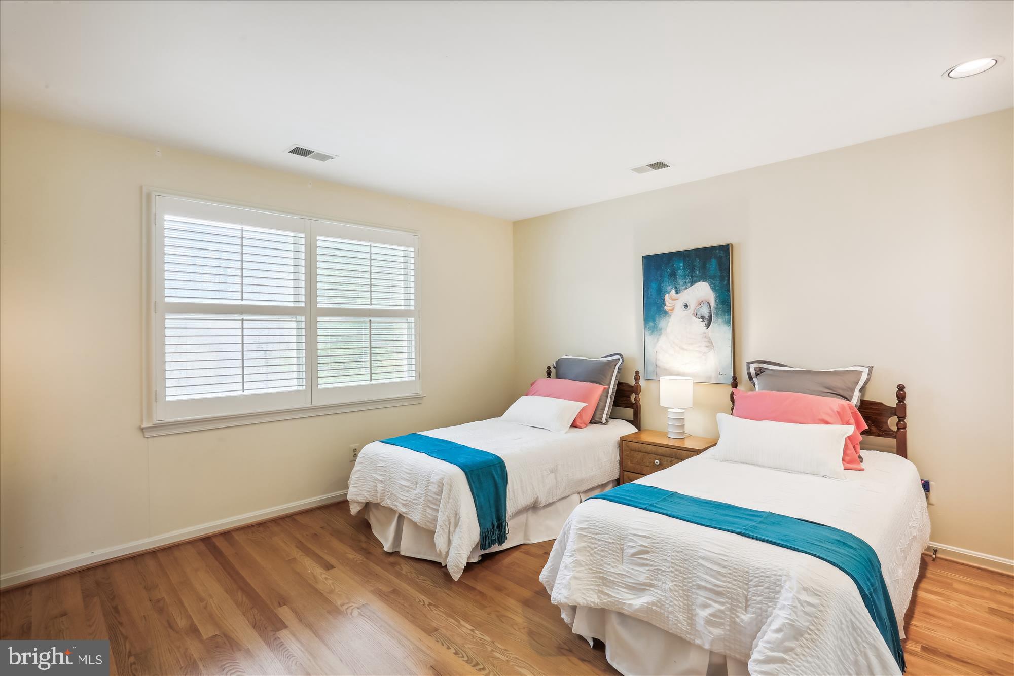 SADDLE RIDGE - Residential