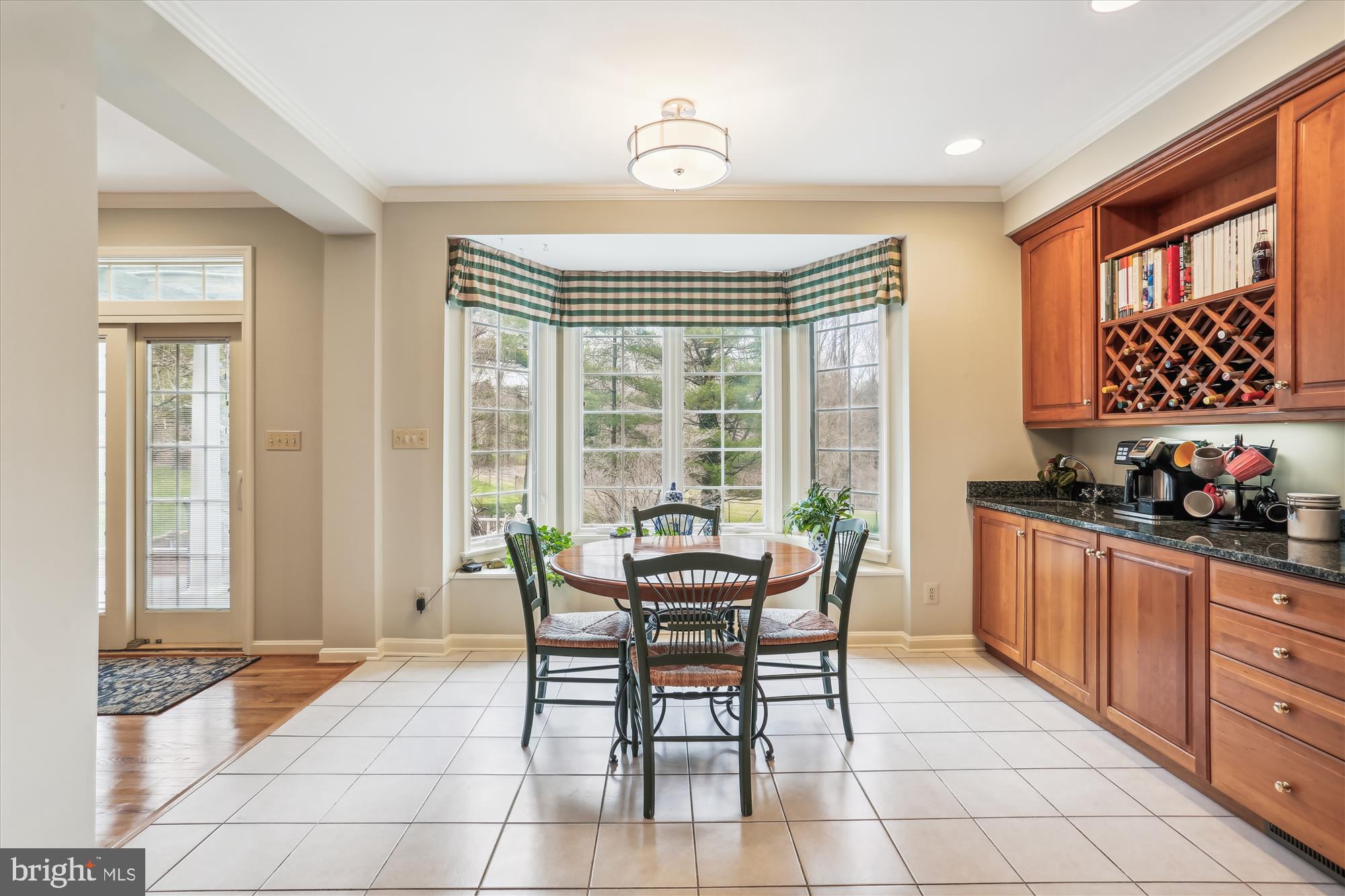 SADDLE RIDGE - Residential