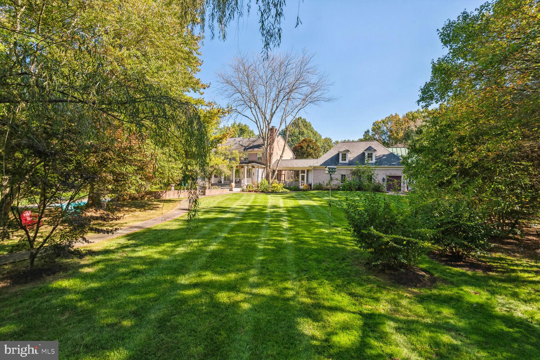 SADDLE RIDGE - Residential