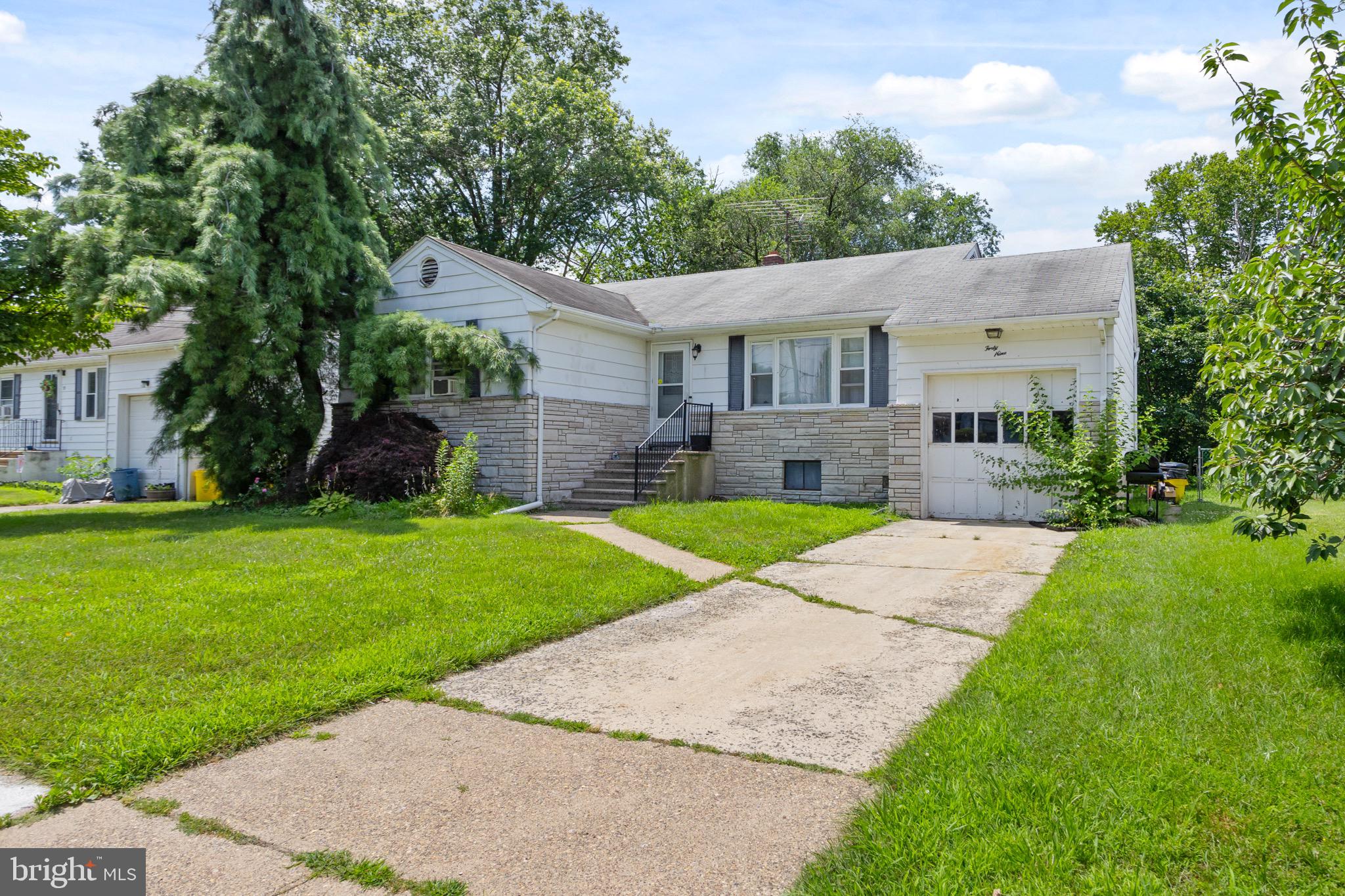 49 GOLDEY AVENUE