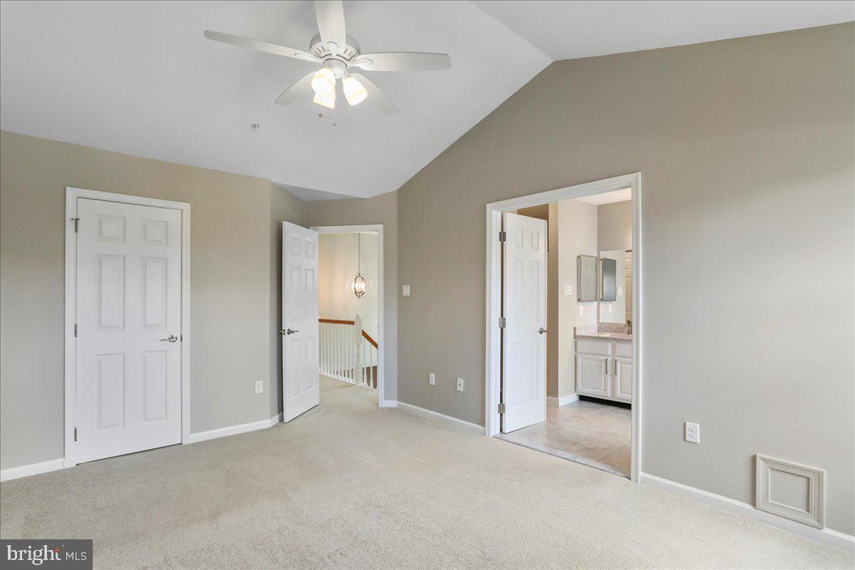 RUSSETT - Residential